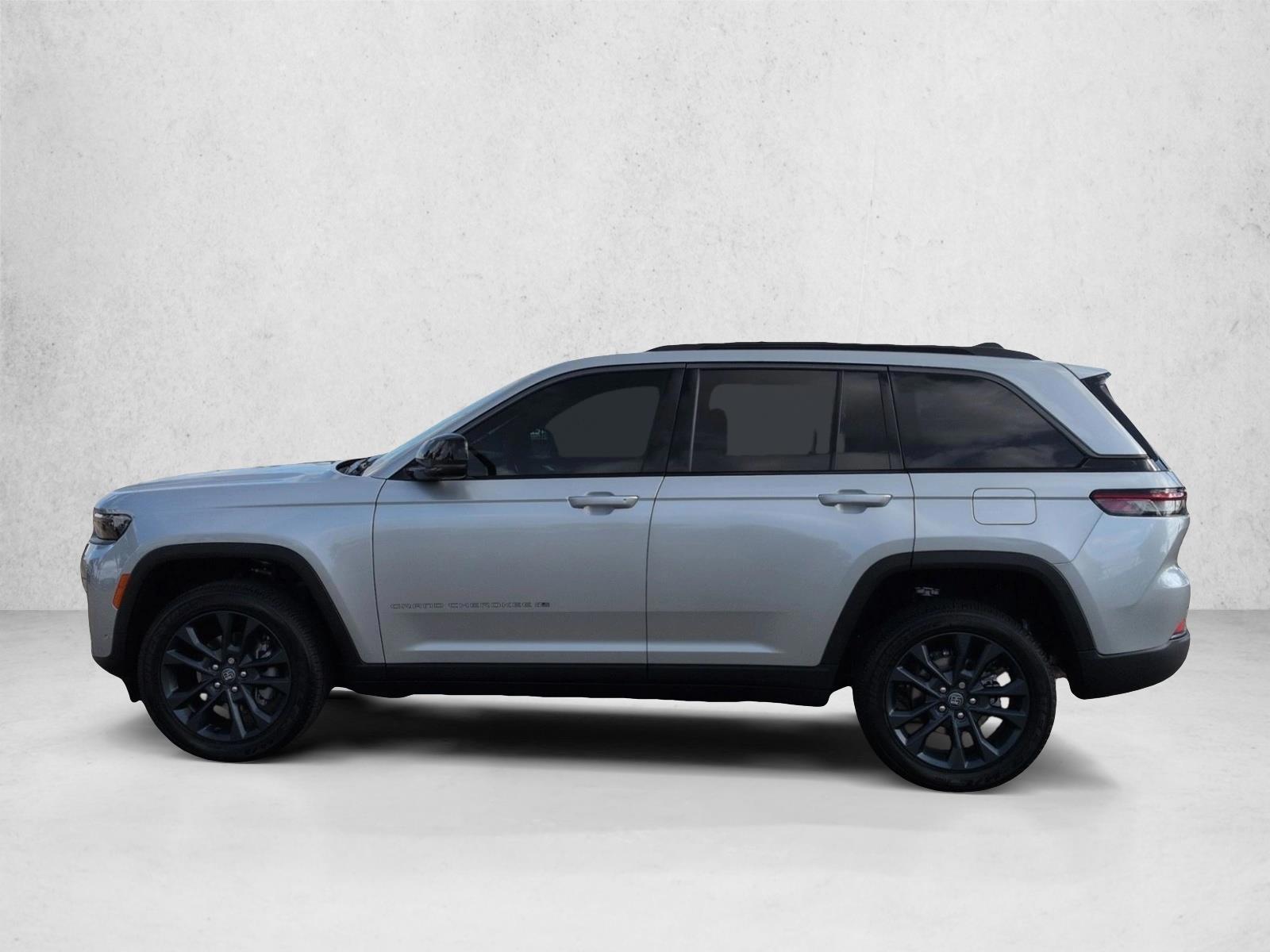 Thumbnail: 2026 Jeep Grand Cherokee - 2