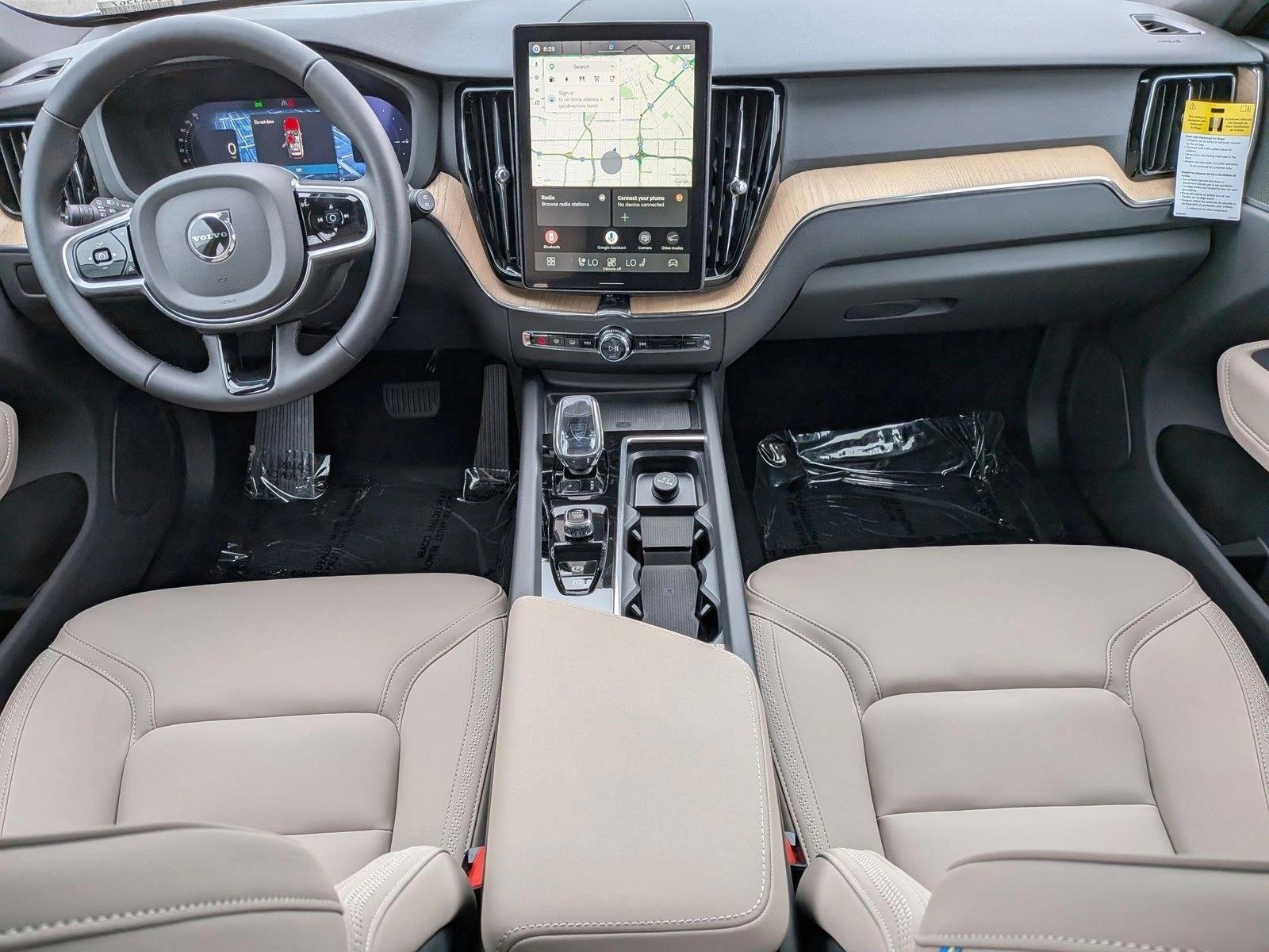 Thumbnail: 2026 Volvo XC60 - 3