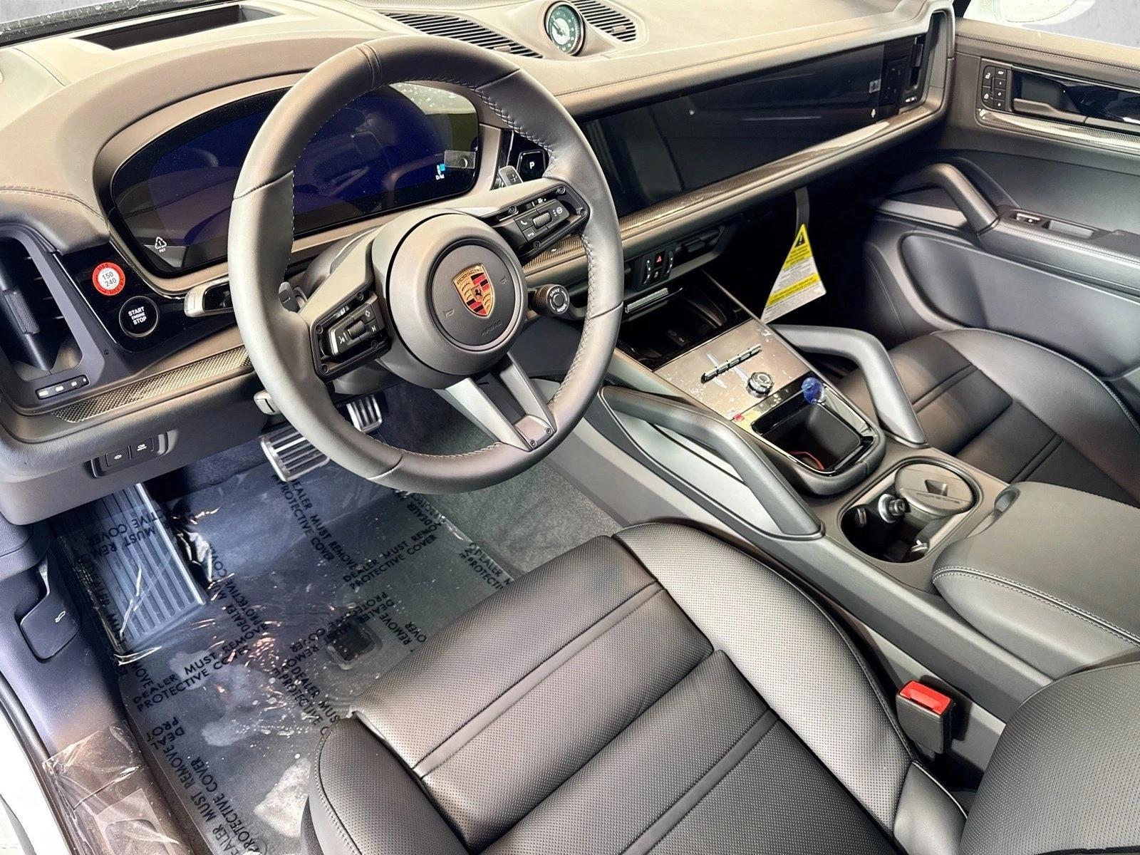 Thumbnail: 2026 Porsche Cayenne - 3