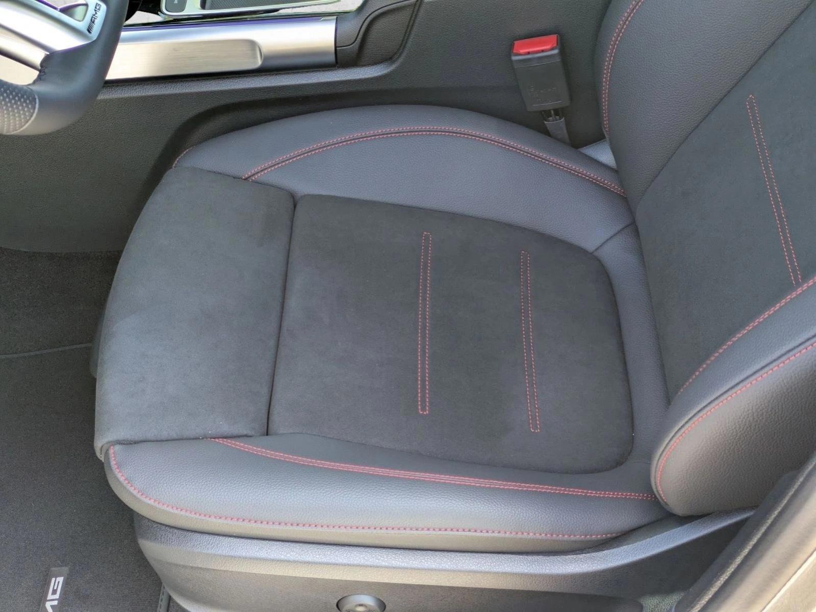 Thumbnail: 2026 Mercedes-Benz GLB - 5