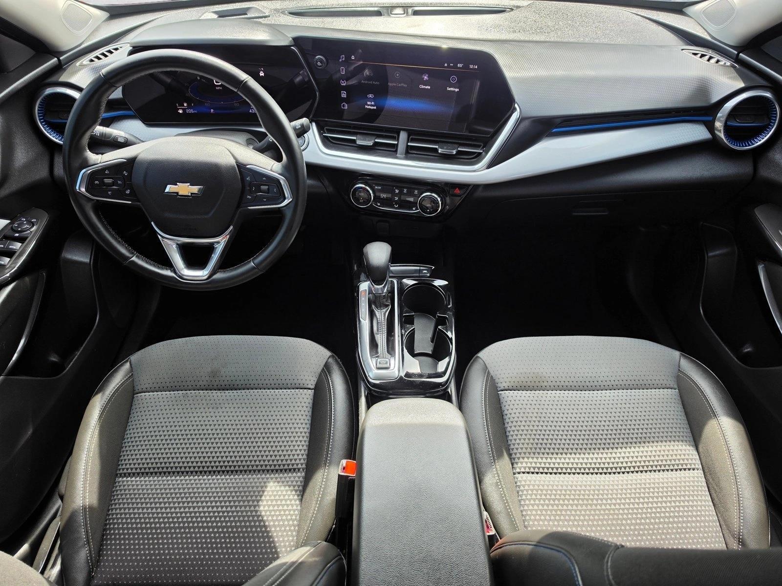 Thumbnail: 2024 Chevrolet Trax - 3