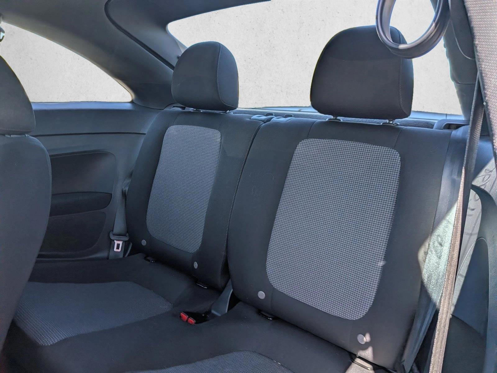 2018 Volkswagen Beetle Coast - Photo 17