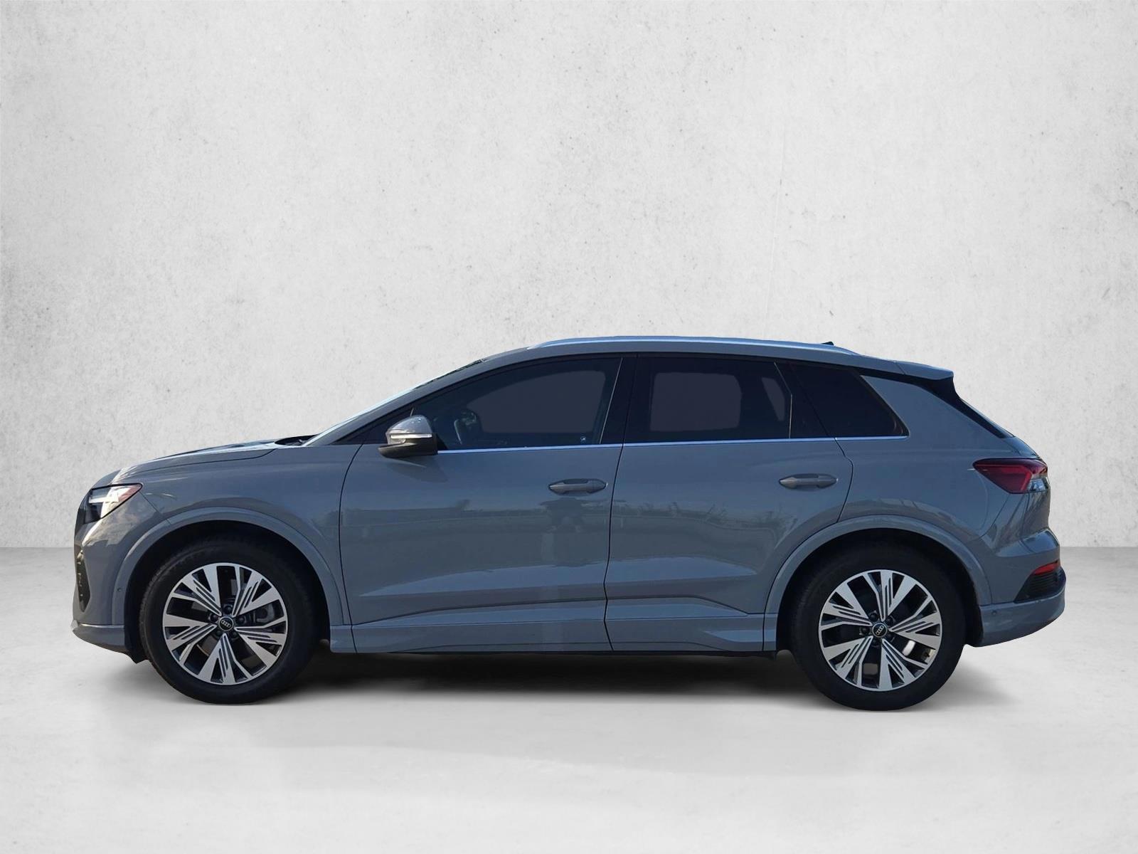 Thumbnail: 2023 Audi Q4 e-tron - 2
