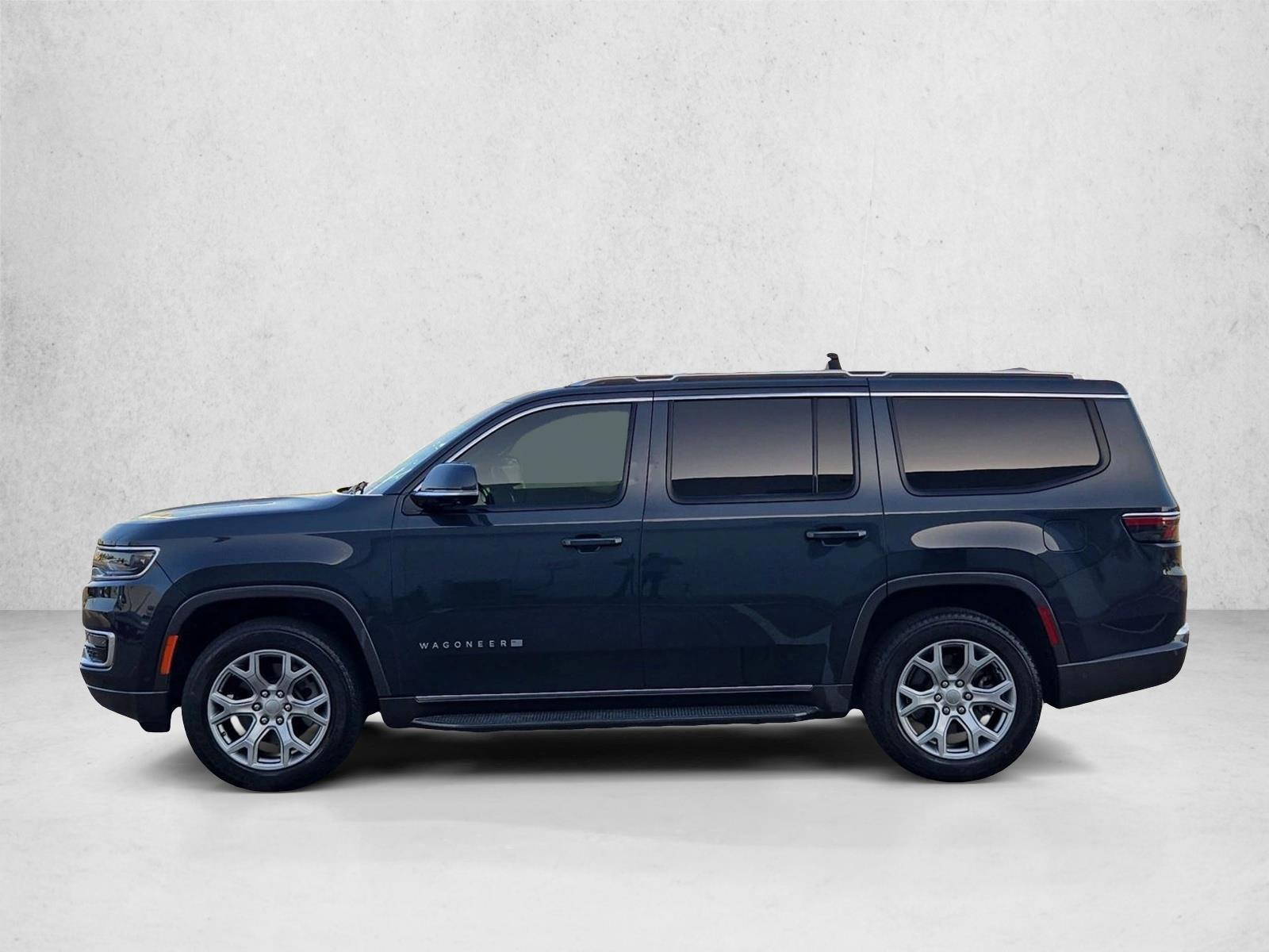 Thumbnail: 2022 Jeep Wagoneer - 2