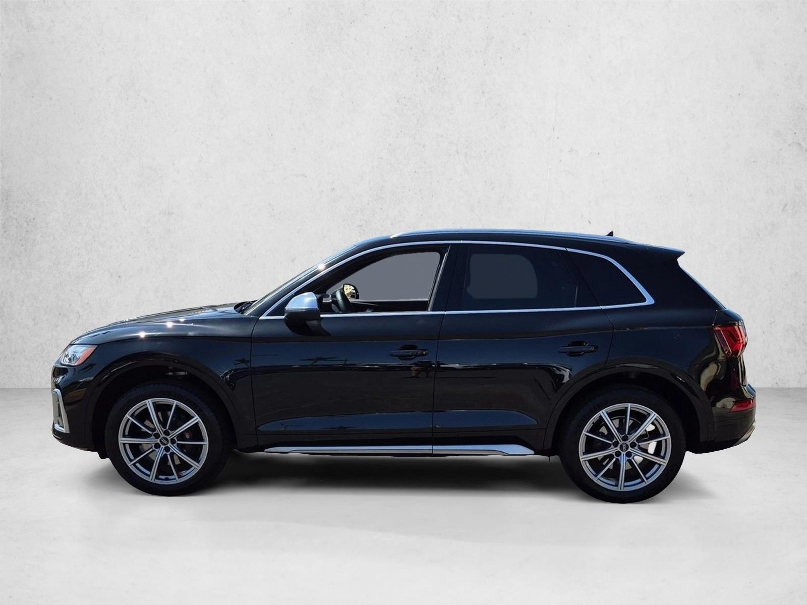 Thumbnail: 2022 Audi SQ5 - 2