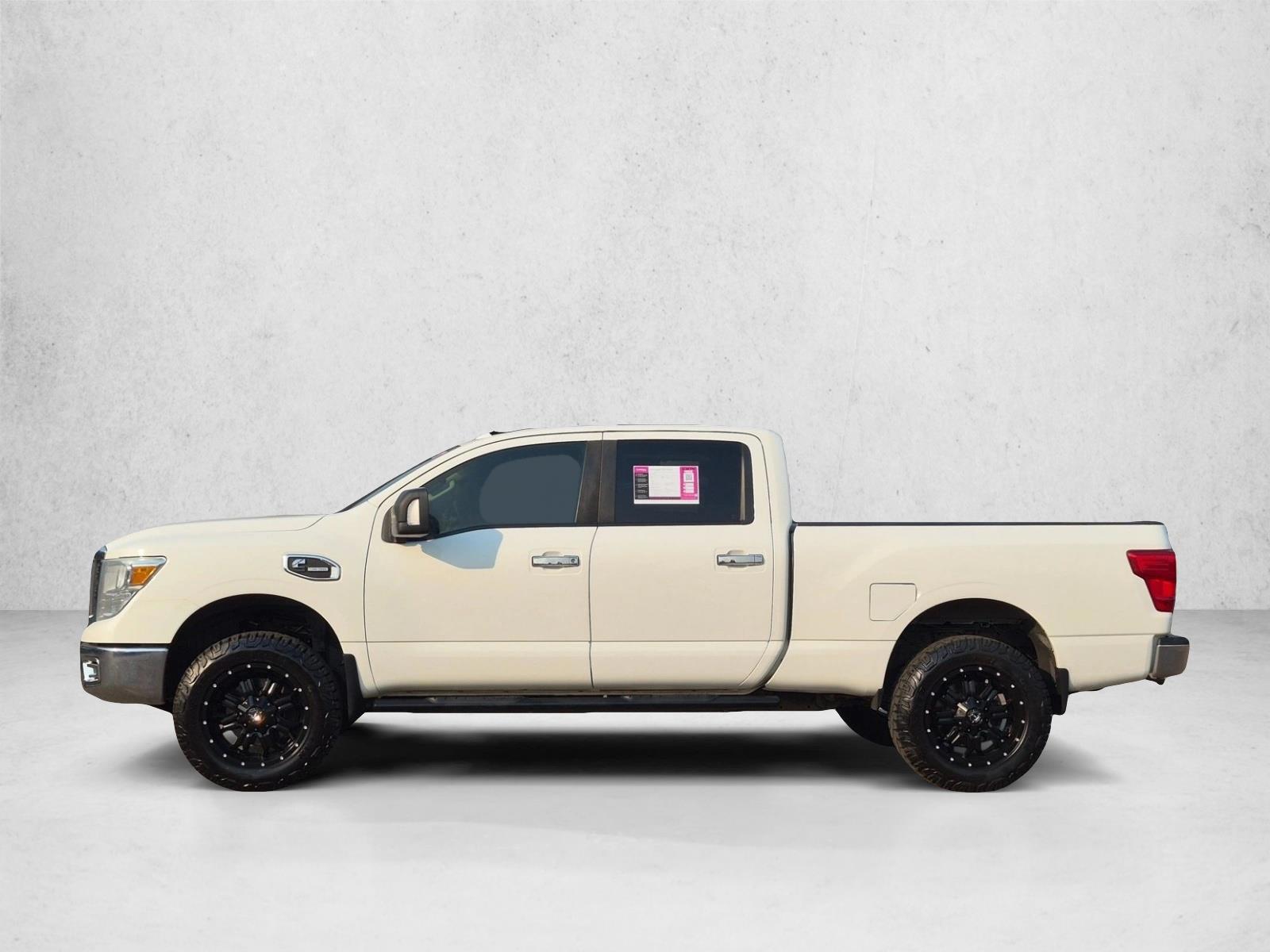 Thumbnail: 2017 Nissan Titan - 2