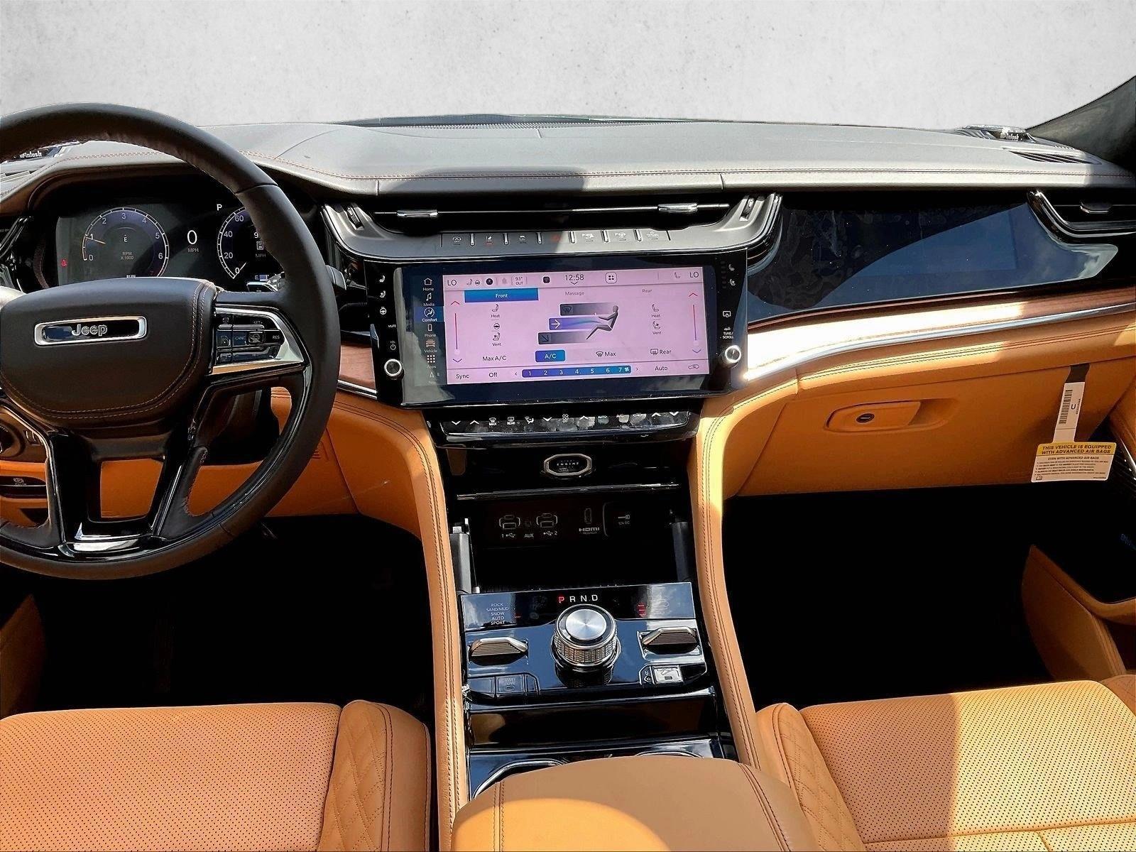 Thumbnail: 2027 Jeep Grand Cherokee - 4