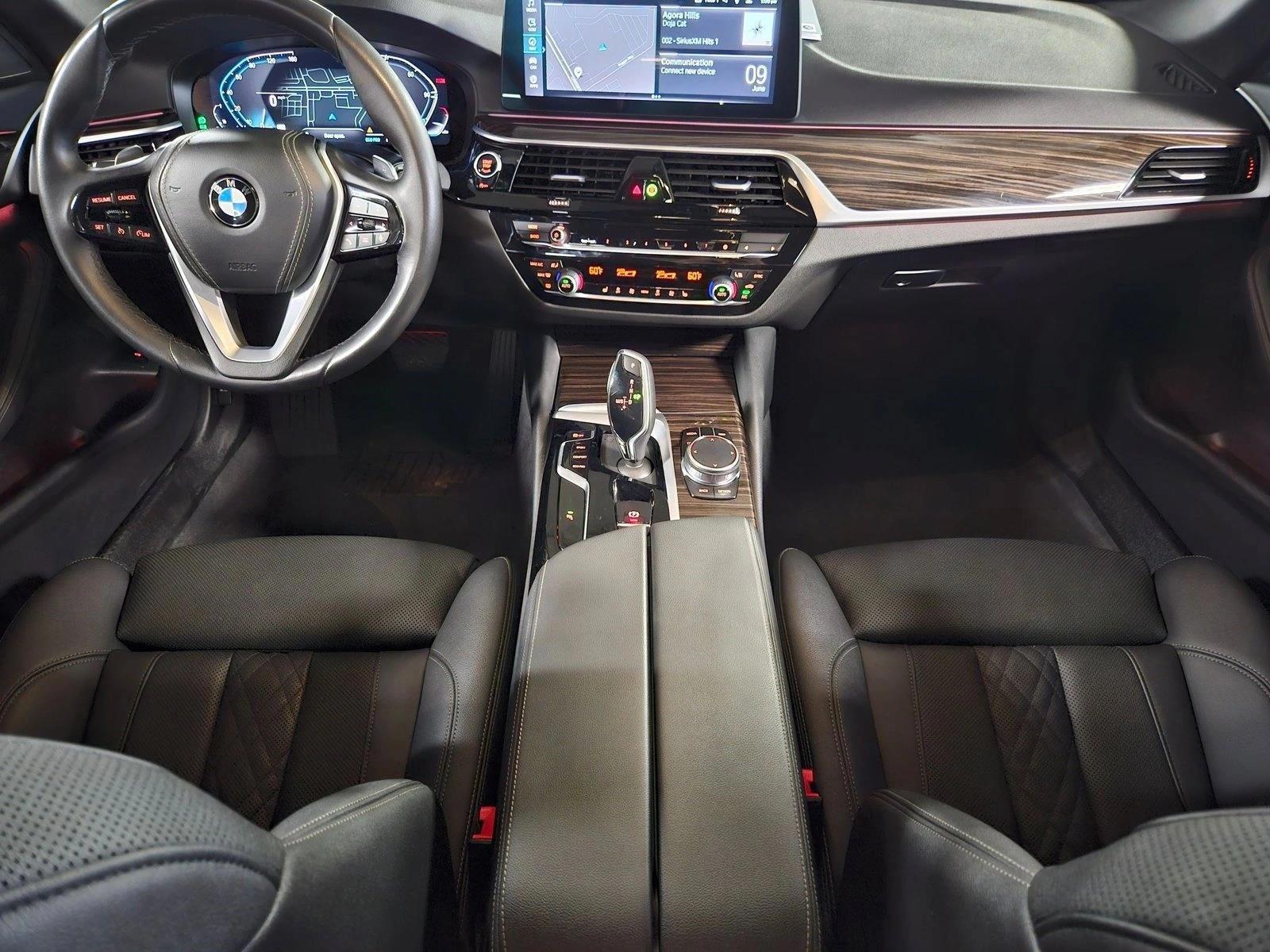 Thumbnail: 2023 BMW 5 Series - 3