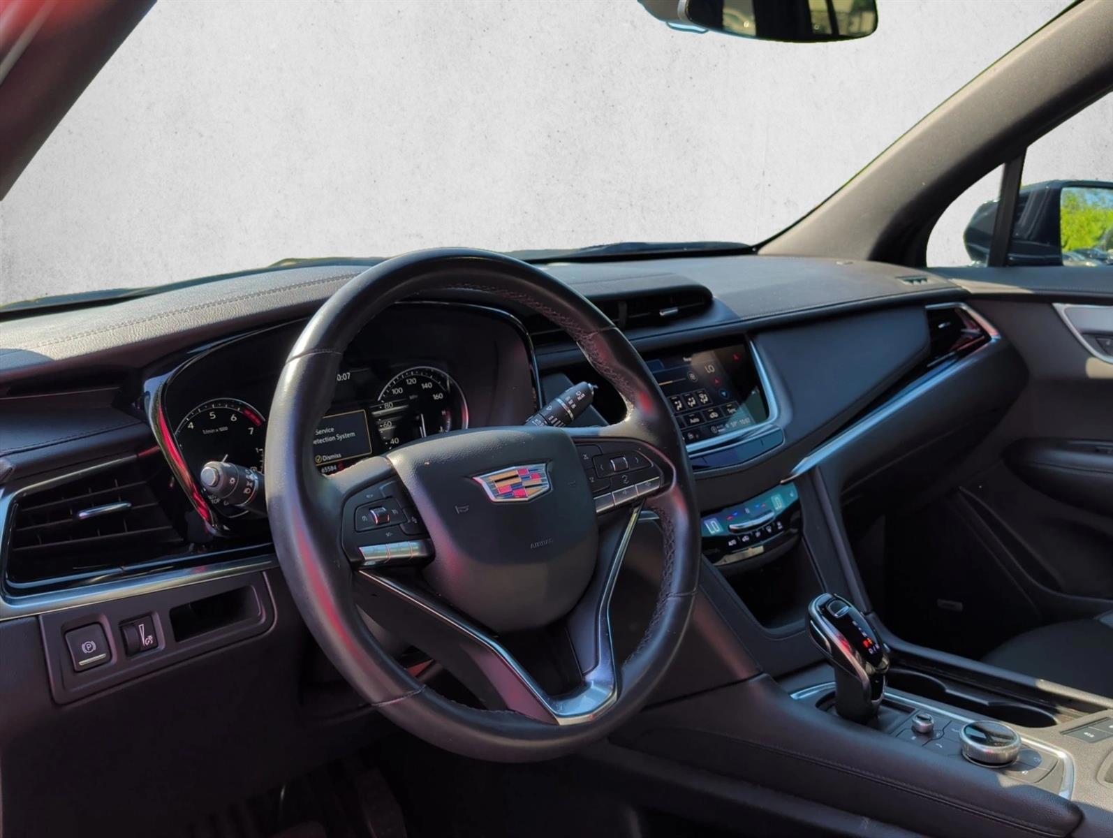Thumbnail: 2024 Cadillac XT6 - 3