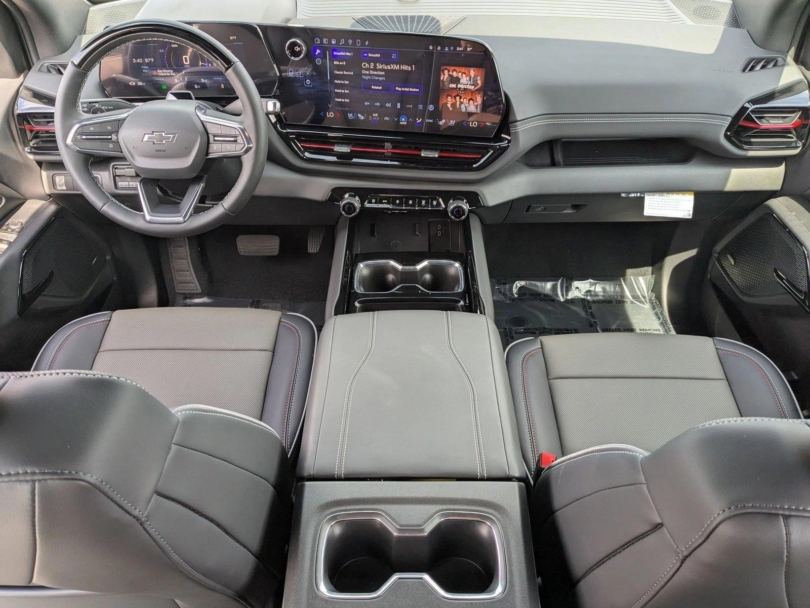 Thumbnail: 2026 Chevrolet Silverado EV - 3