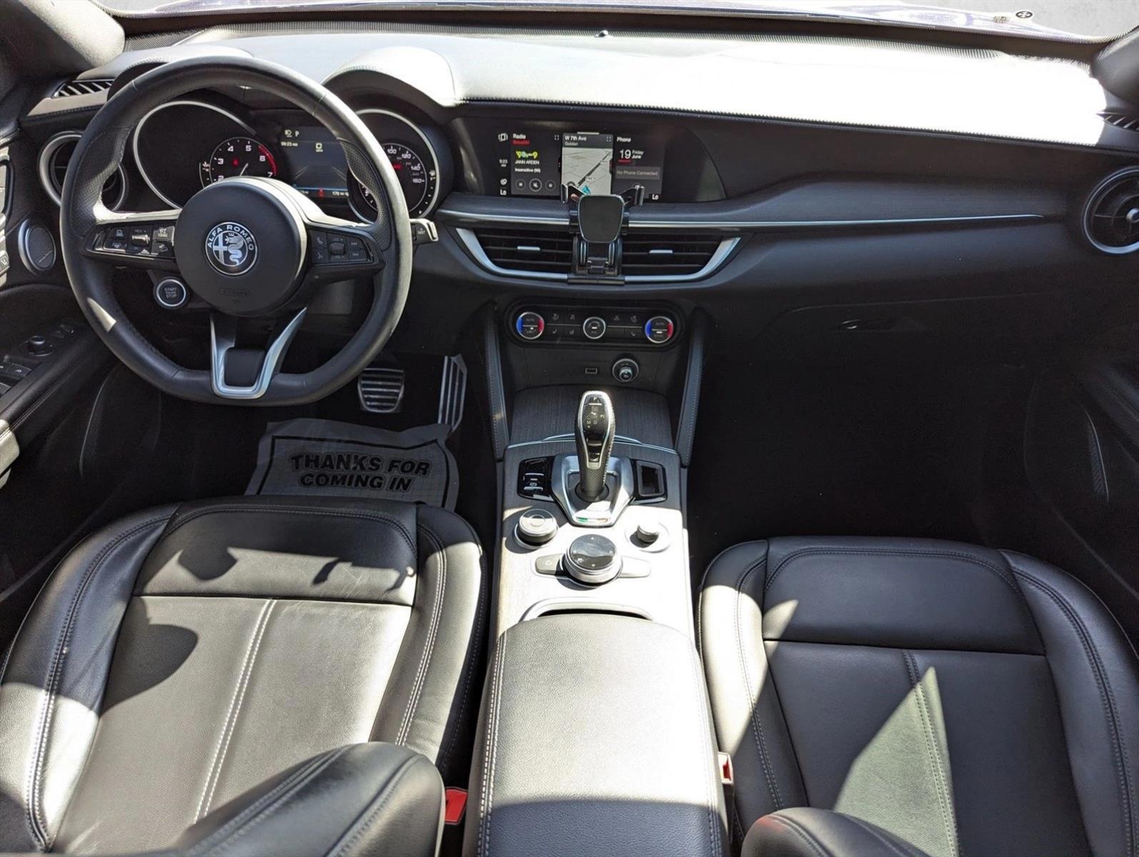 Thumbnail: 2023 Alfa Romeo Stelvio - 3