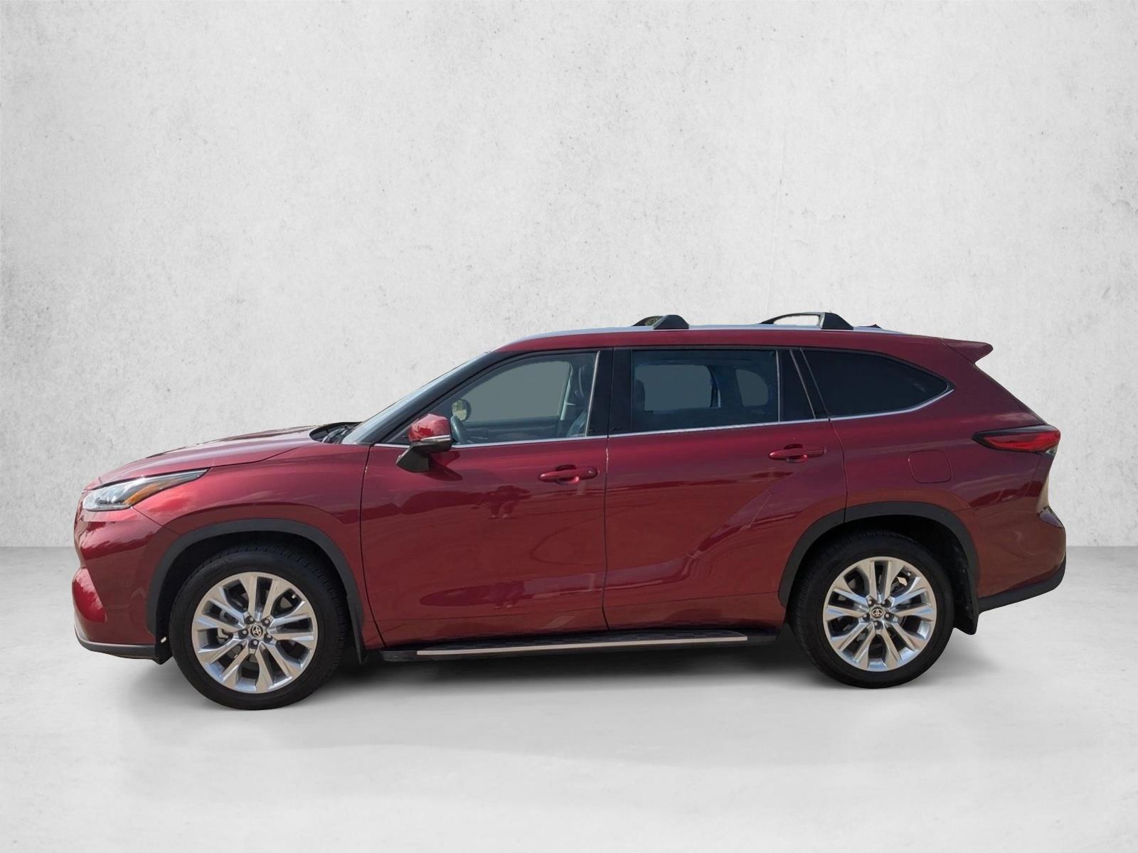 Thumbnail: 2023 Toyota Highlander - 2