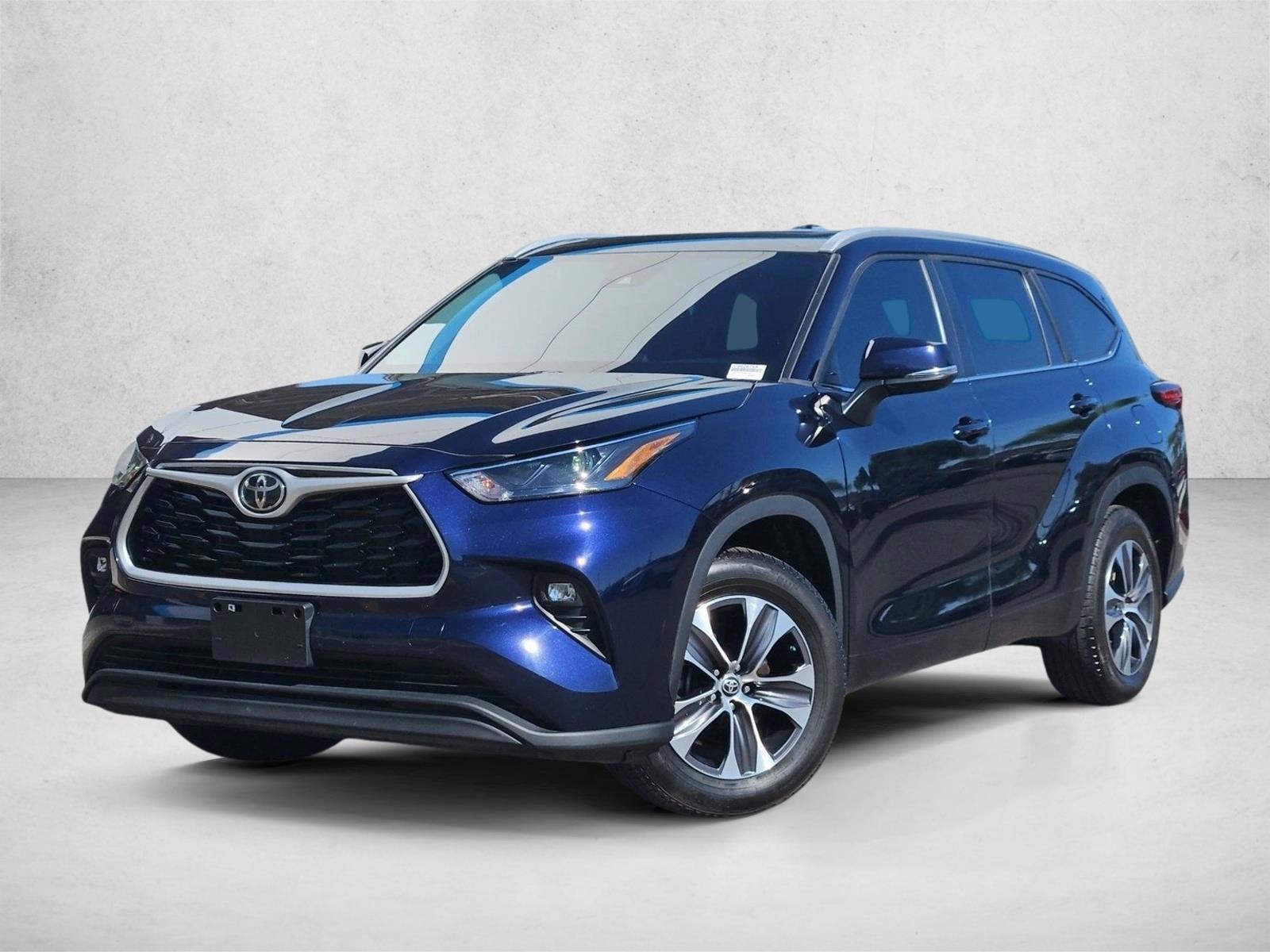 Thumbnail: 2023 Toyota Highlander - 1