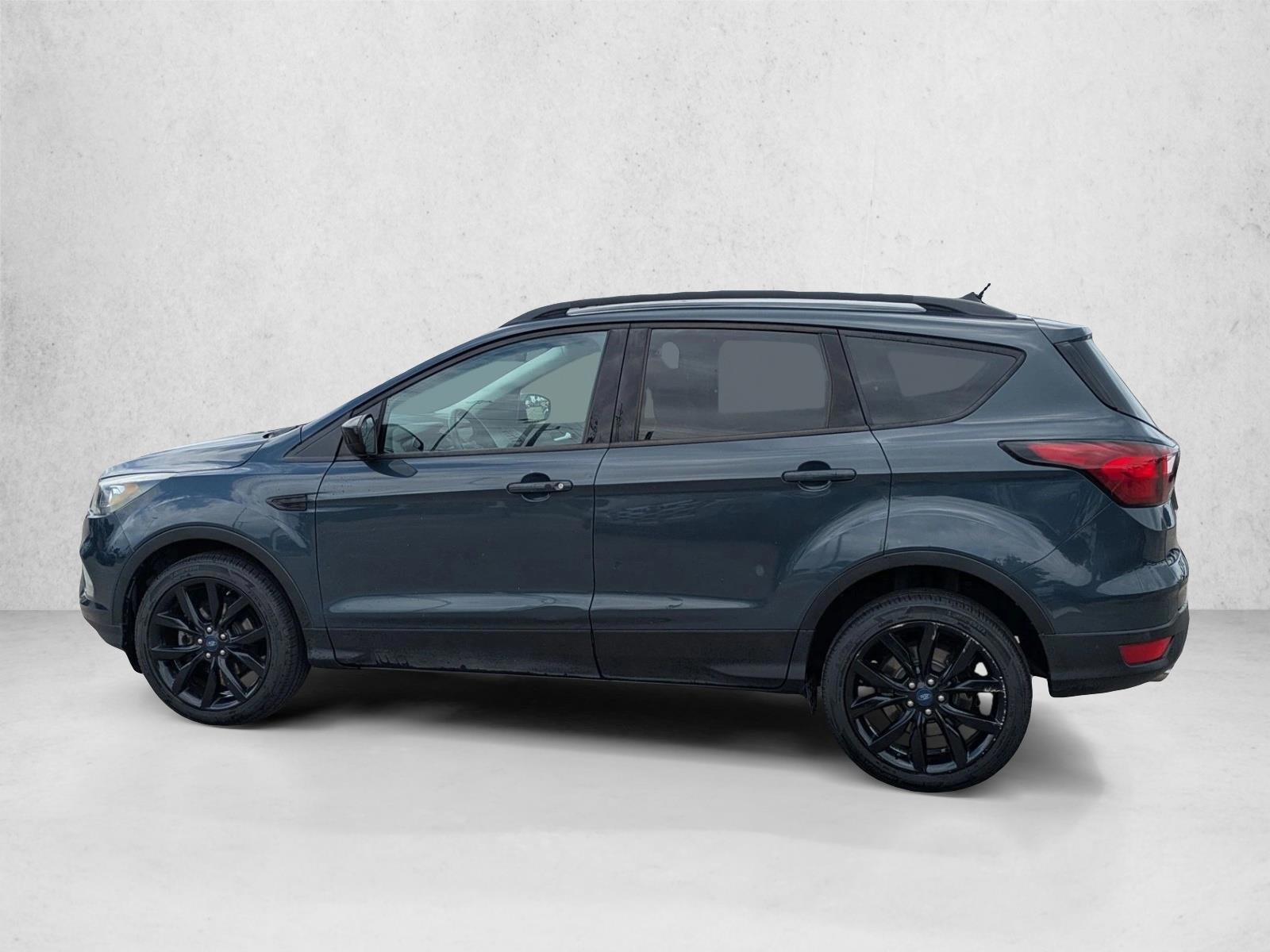 Thumbnail: 2019 Ford Escape - 2