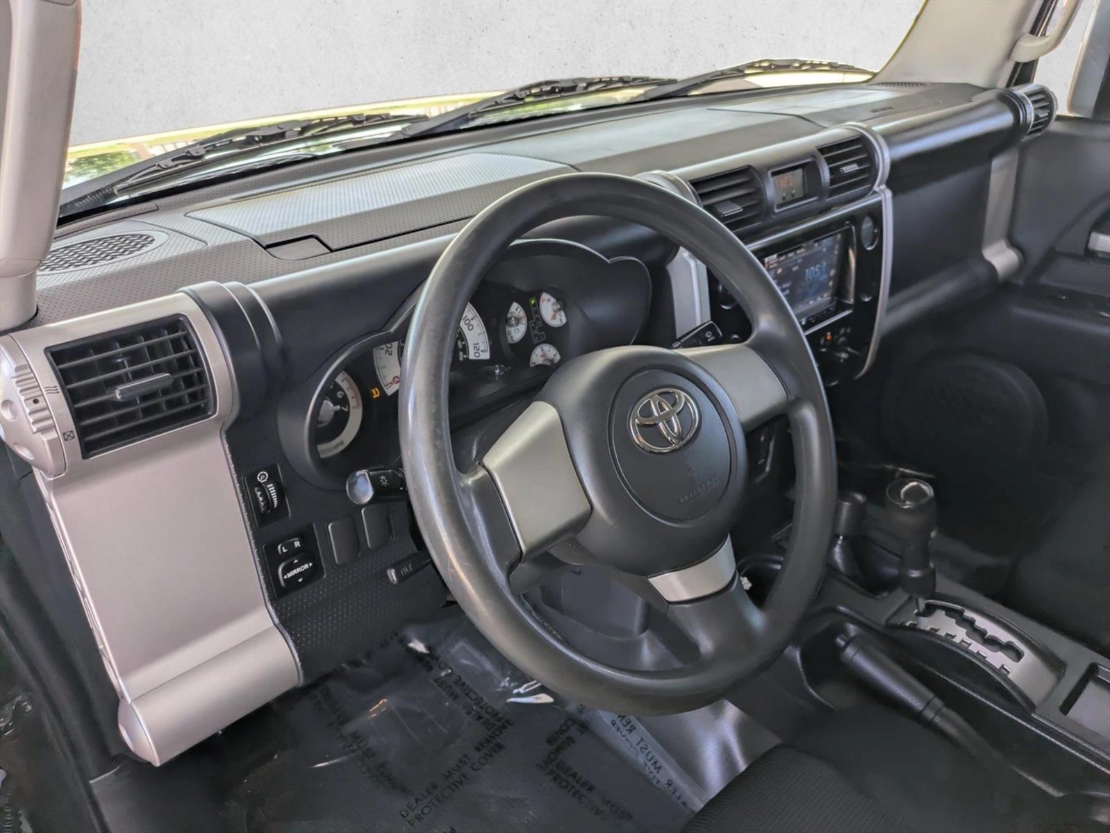 Thumbnail: 2008 Toyota FJ Cruiser - 3