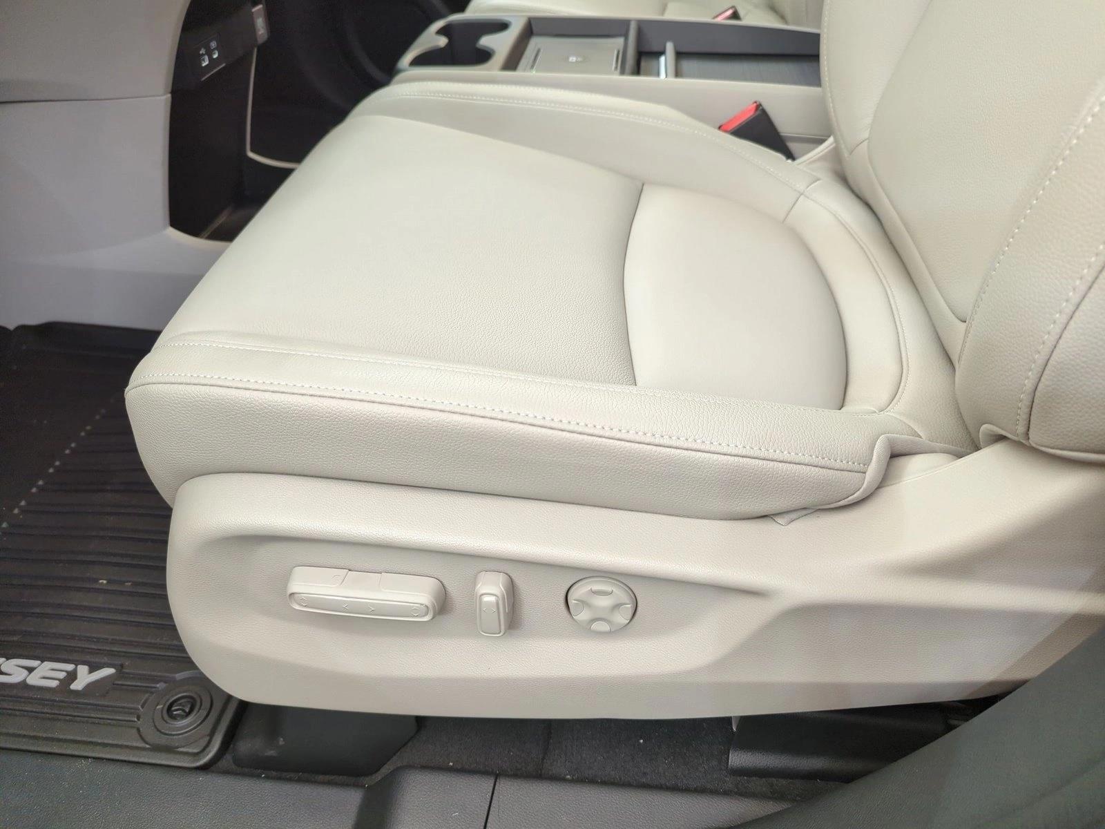 Thumbnail: 2026 Honda Odyssey - 5