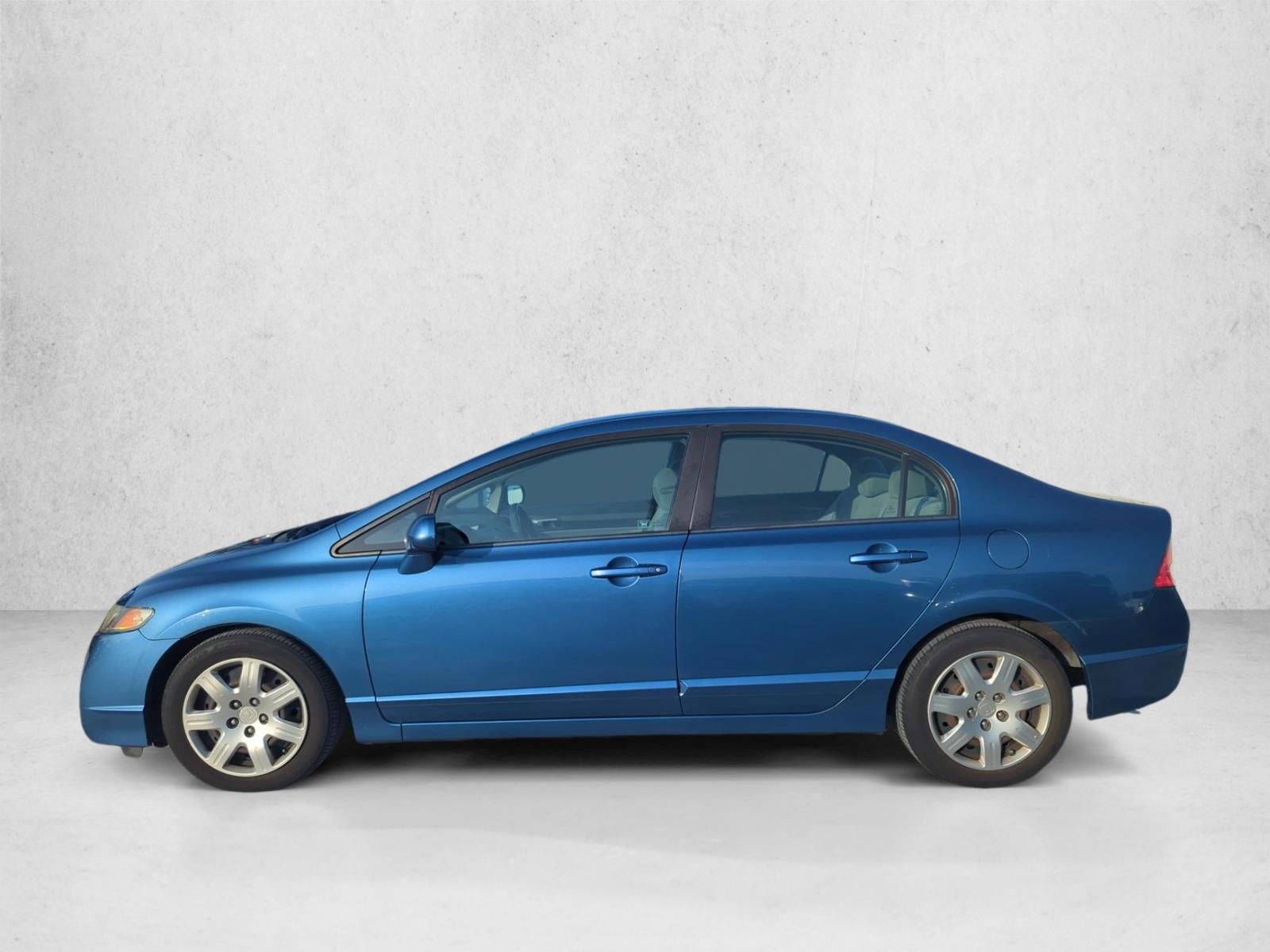 Thumbnail: 2011 Honda Civic - 2