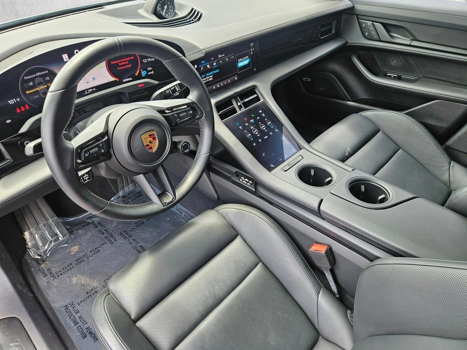 Thumbnail: 2022 Porsche Taycan - 3