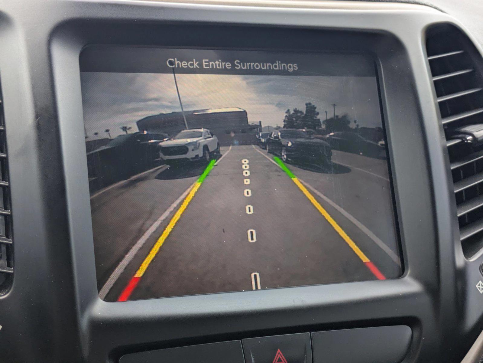 2016 Jeep Cherokee High Altitude - Photo 14