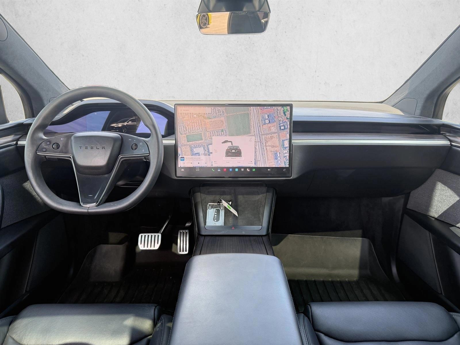 Thumbnail: 2023 Tesla Model X - 3