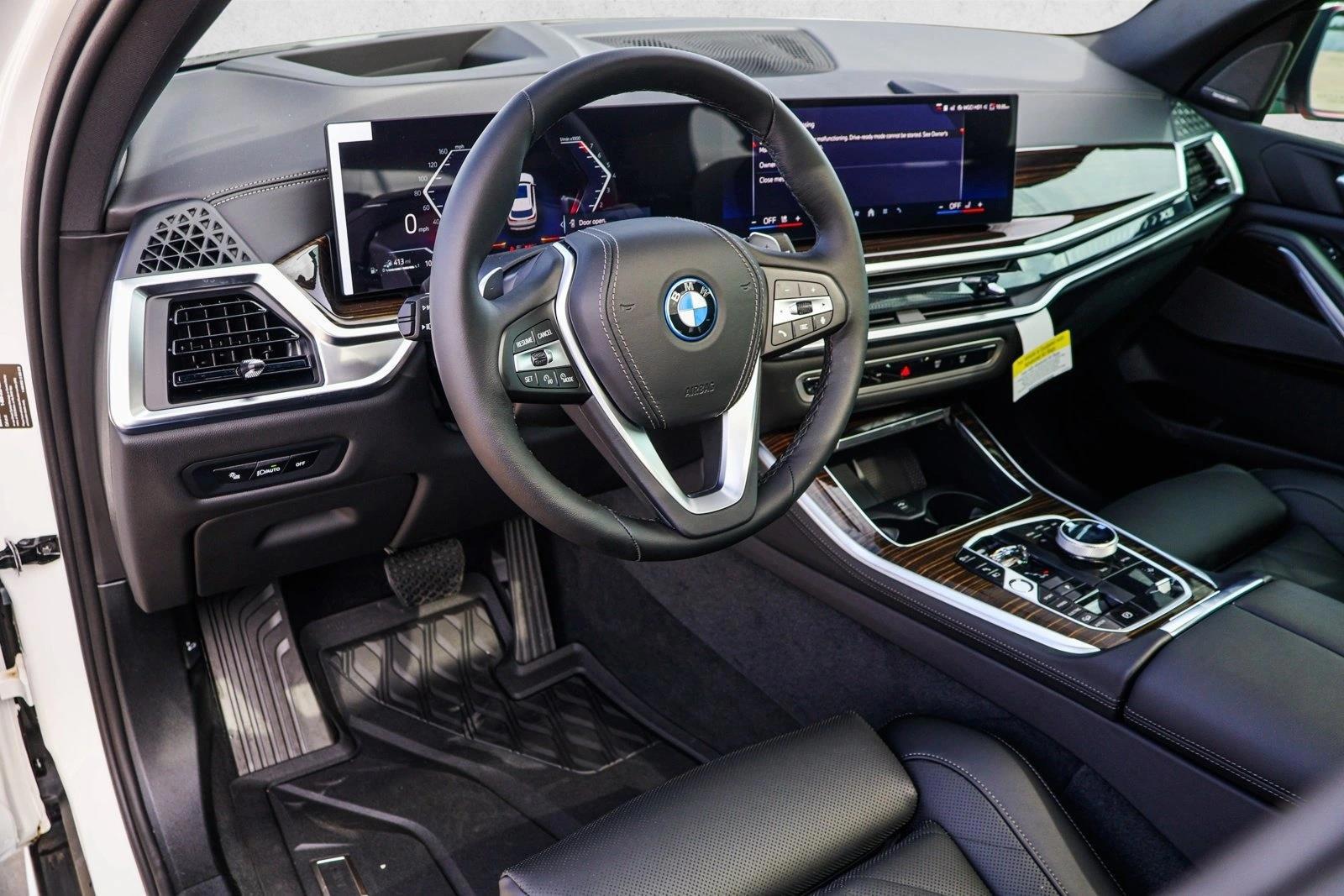 Thumbnail: 2026 BMW X5 - 3