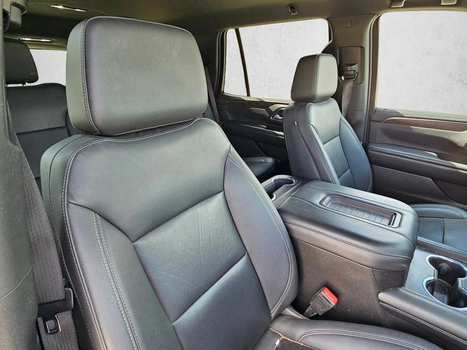 Thumbnail: 2022 Chevrolet Tahoe - 4