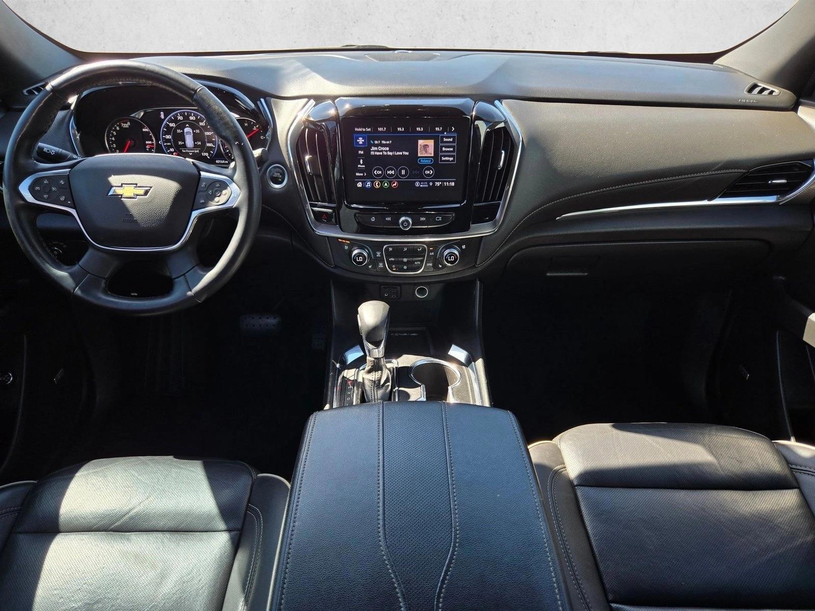 Thumbnail: 2023 Chevrolet Traverse - 3
