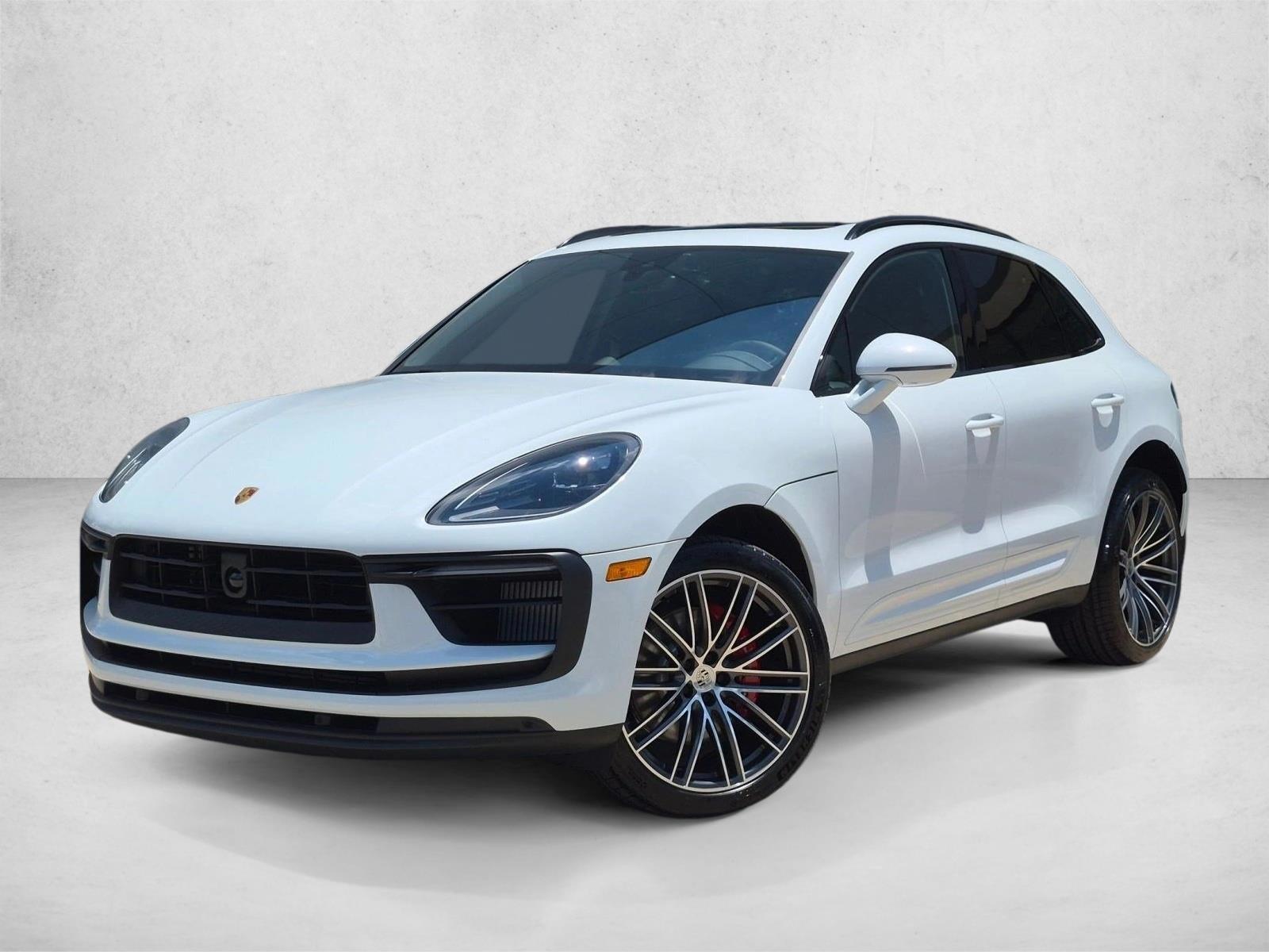Thumbnail: 2026 Porsche Macan - 1