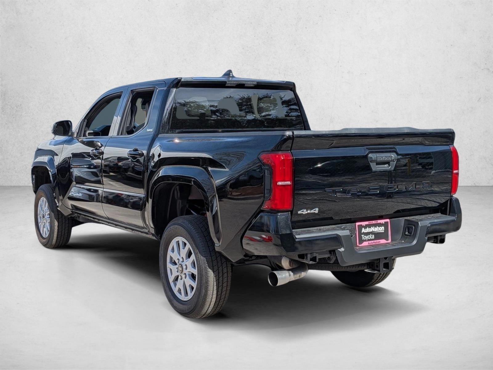 2025 Toyota Tacoma SR5 - Photo 8