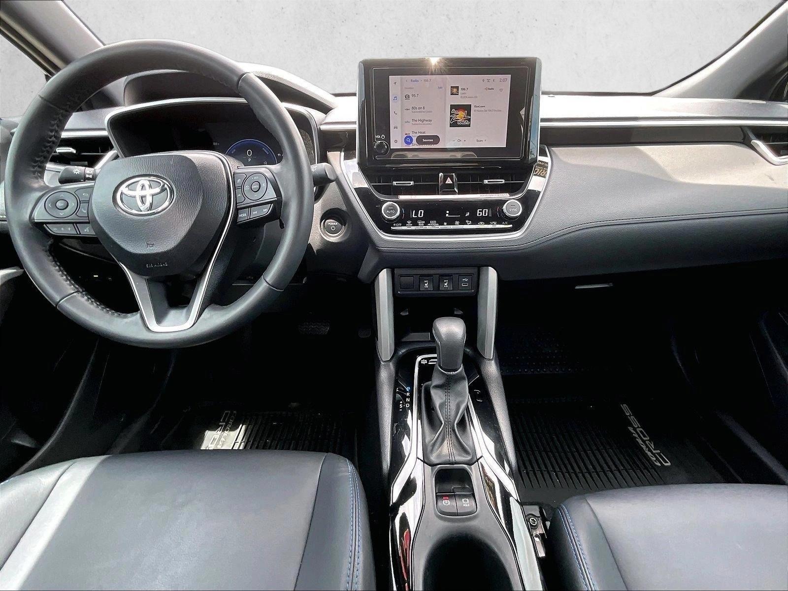 Thumbnail: 2025 Toyota Corolla Cross - 4