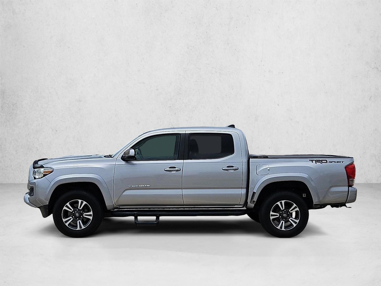 Thumbnail: 2017 Toyota Tacoma - 2