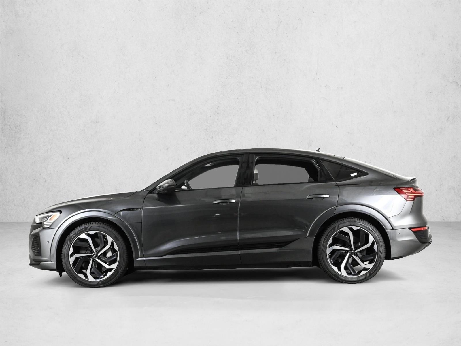 Thumbnail: 2024 Audi Q8 e-tron - 2
