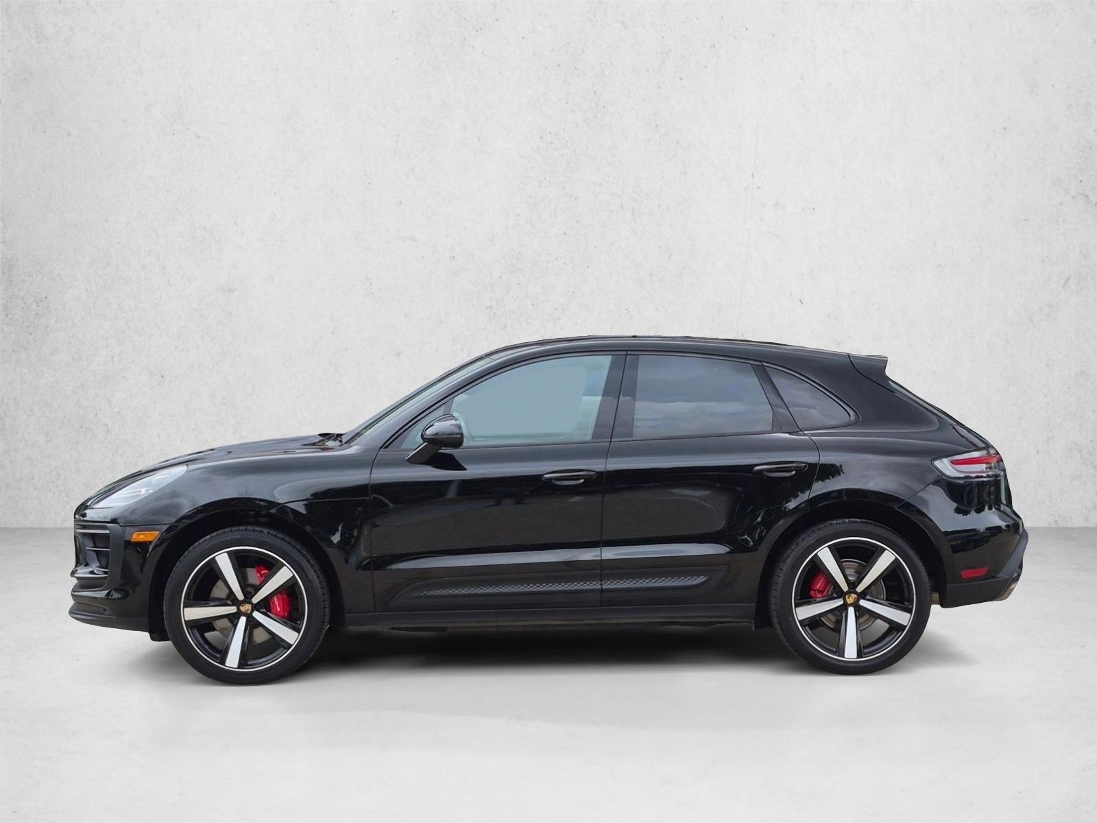 Thumbnail: 2023 Porsche Macan - 2