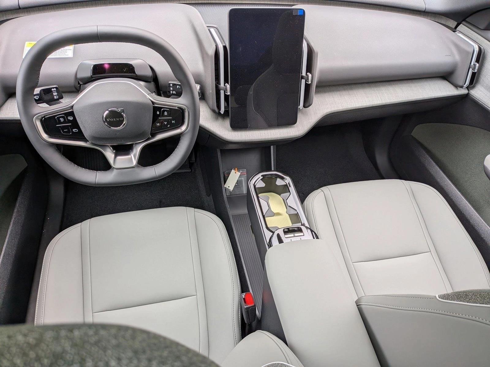 Thumbnail: 2026 Volvo EX30 - 3