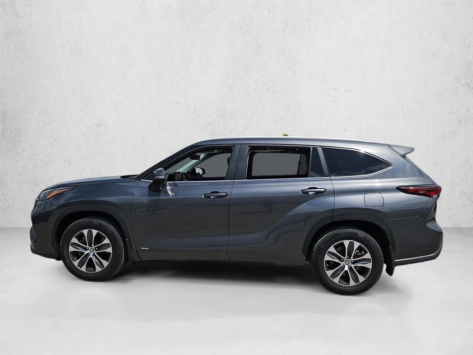 Thumbnail: 2024 Toyota Highlander - 4