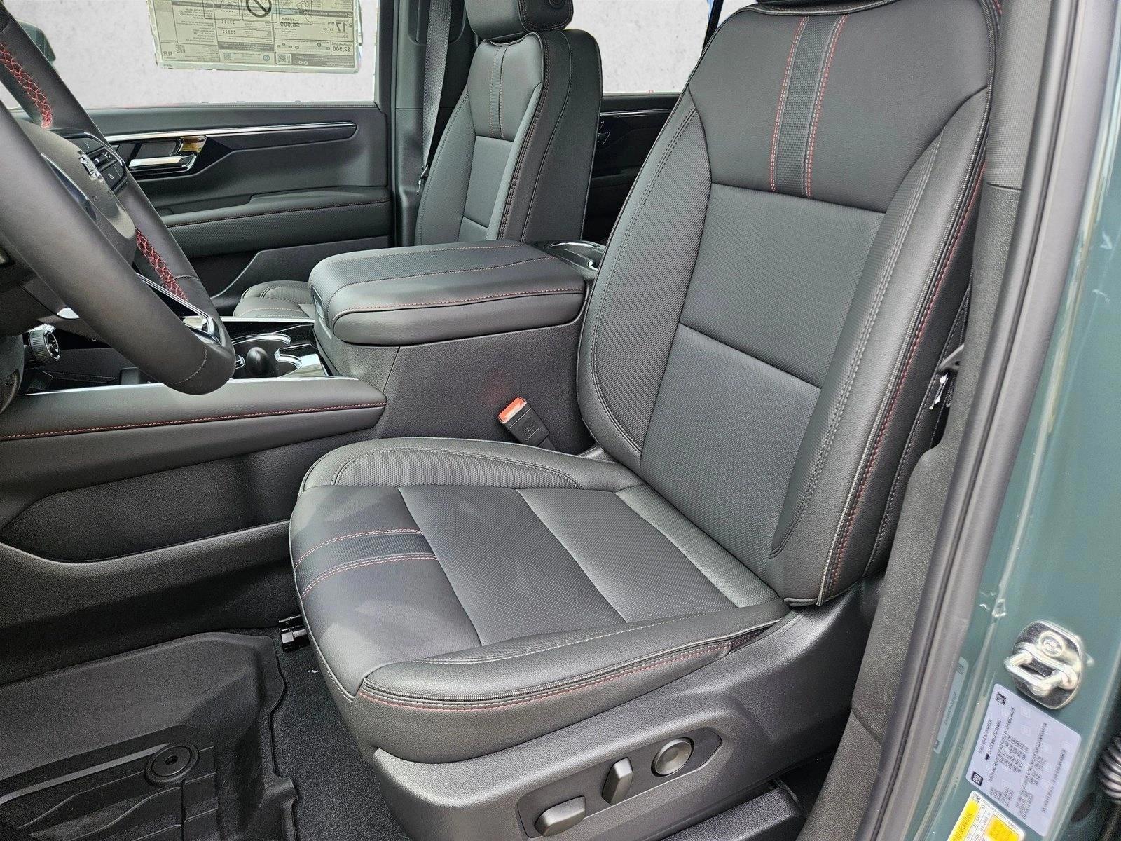Thumbnail: 2026 Chevrolet Suburban - 4