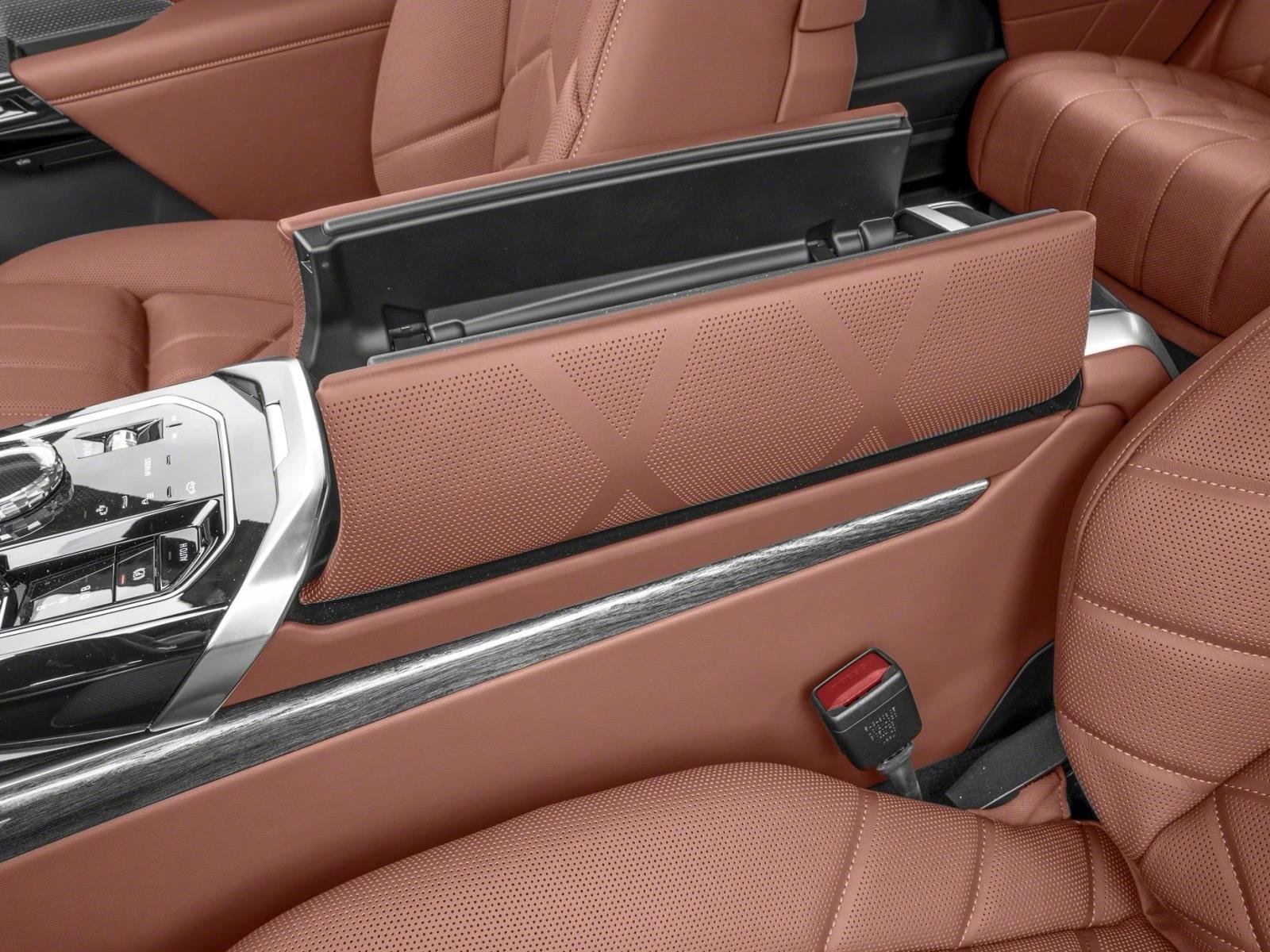 Thumbnail: 2026 BMW i7 - 4