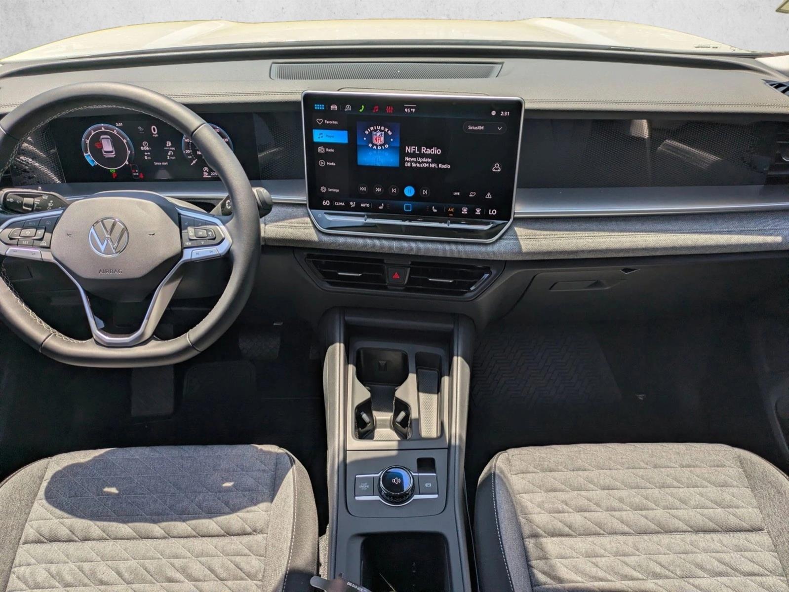 Thumbnail: 2026 Volkswagen Tiguan - 3