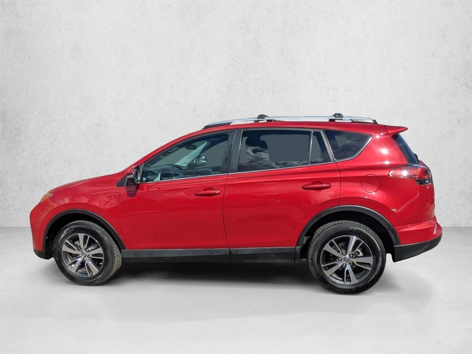 Thumbnail: 2016 Toyota RAV4 - 2