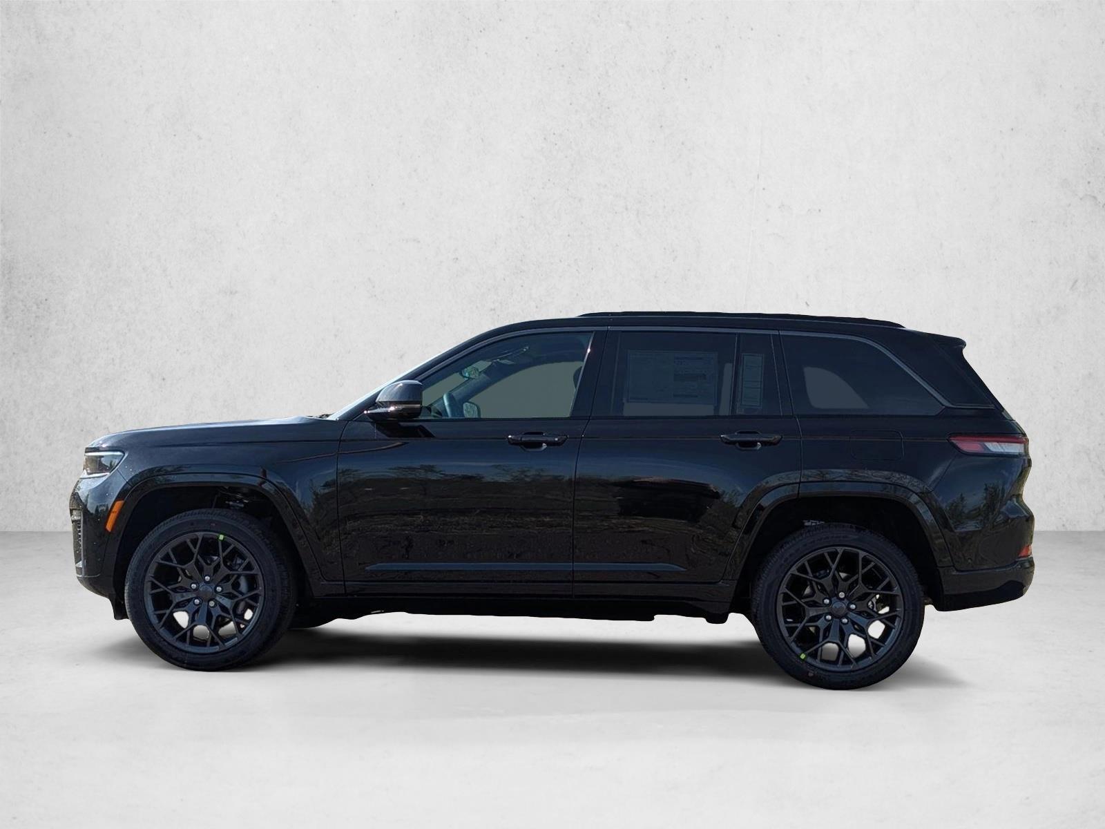 Thumbnail: 2026 Jeep Grand Cherokee - 2