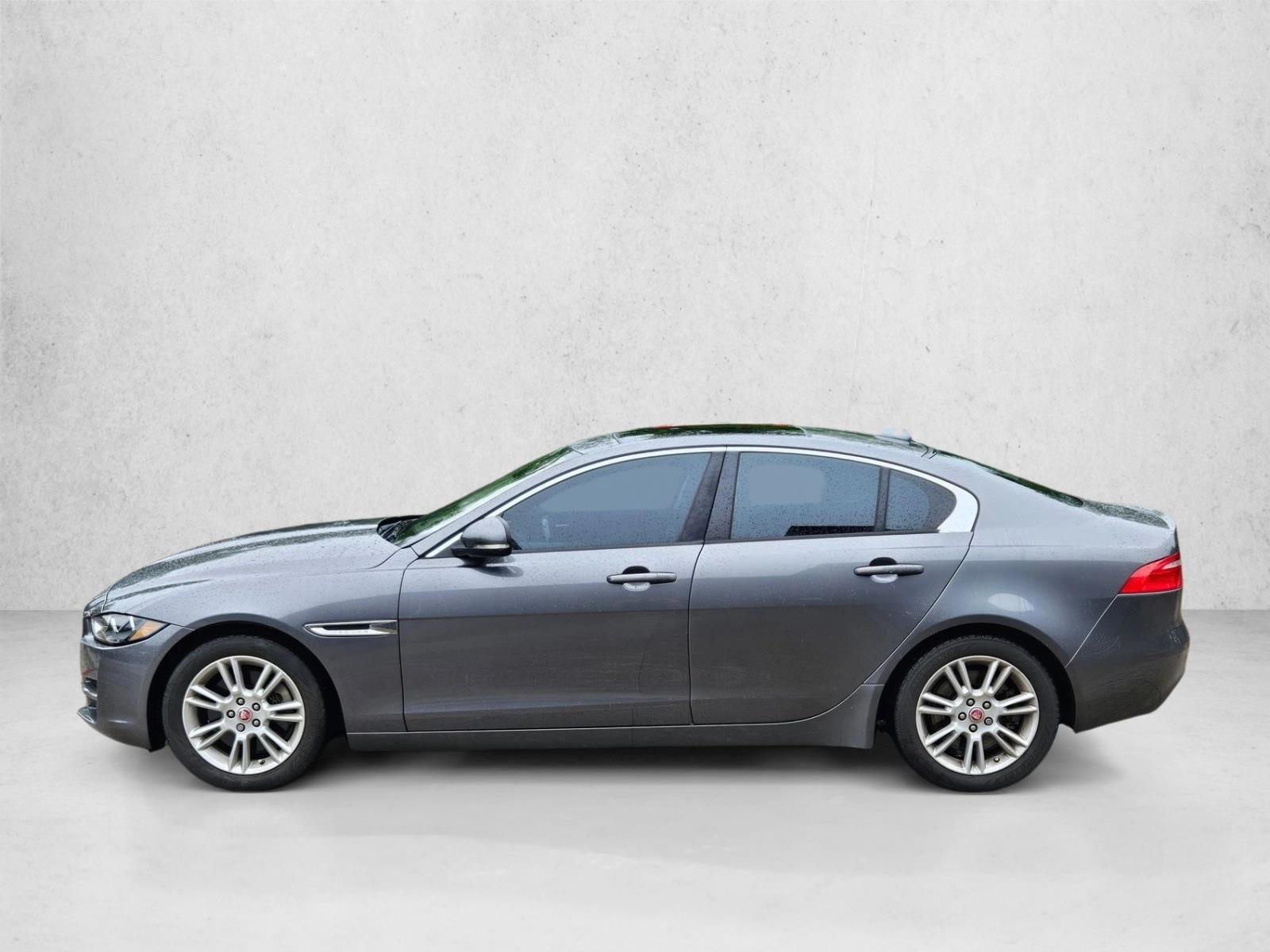 Thumbnail: 2017 Jaguar XE - 2