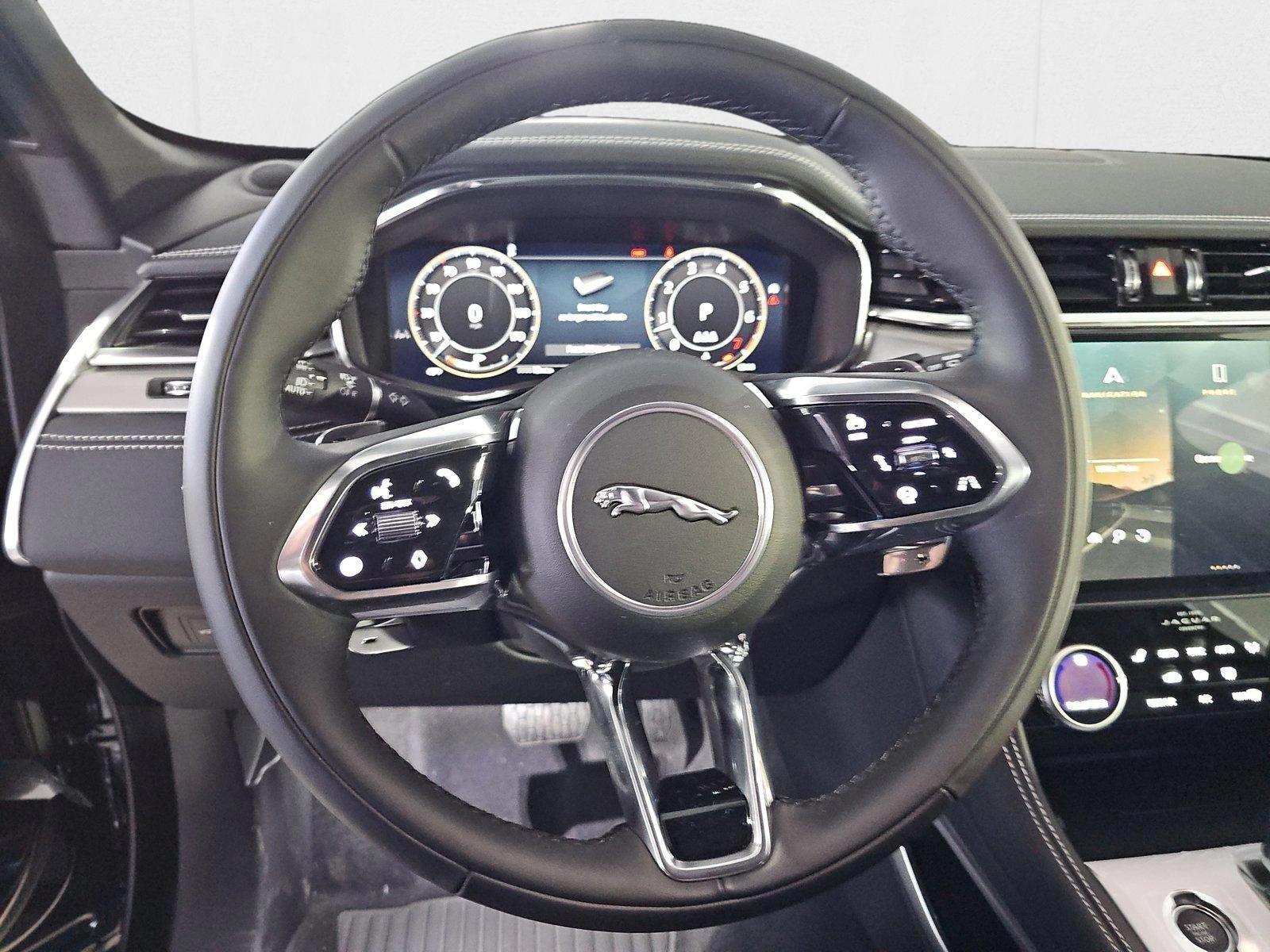 2026 Jaguar F-Pace R-Dynamic S - Photo 18