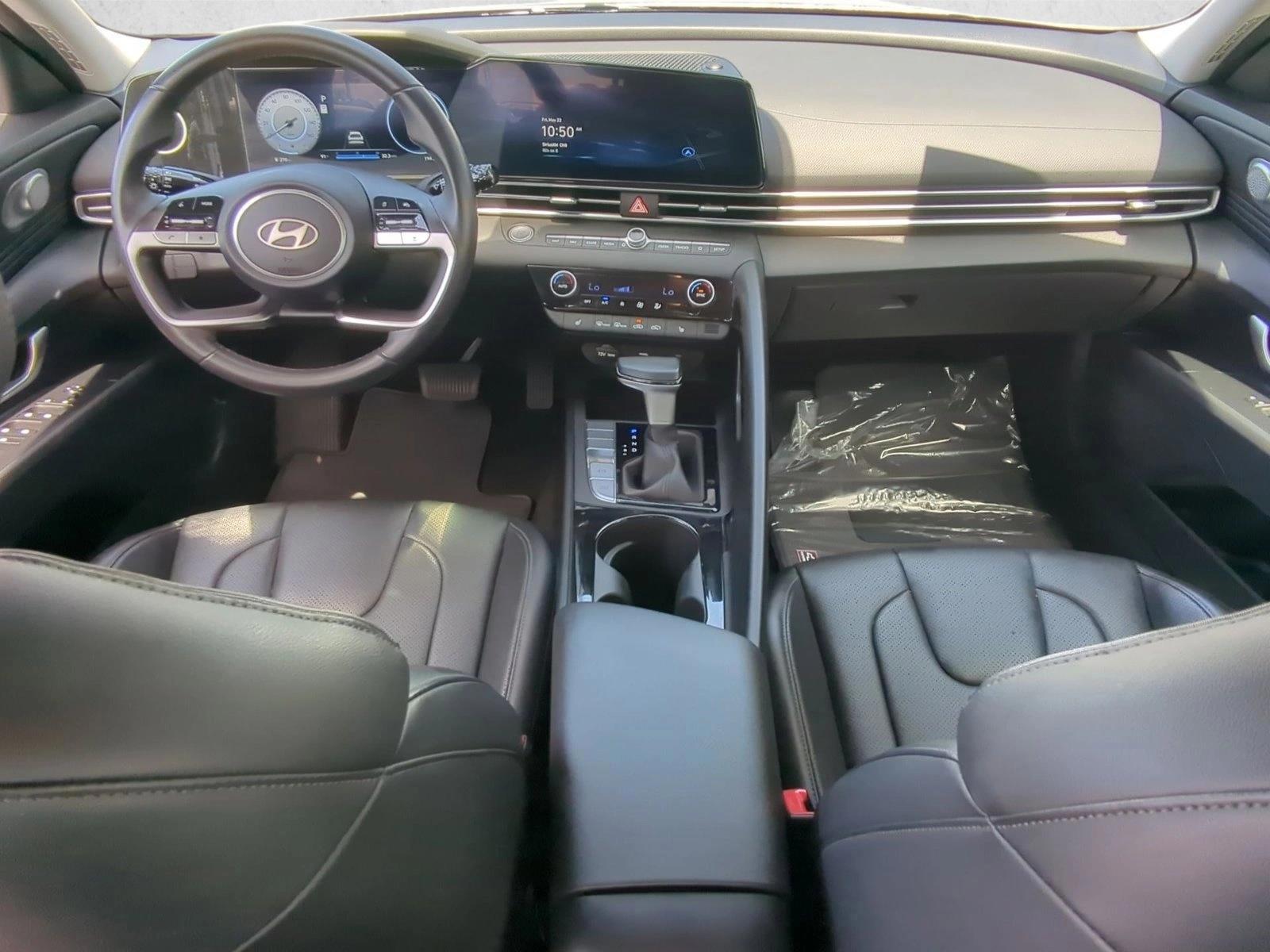Thumbnail: 2025 Hyundai Elantra - 3