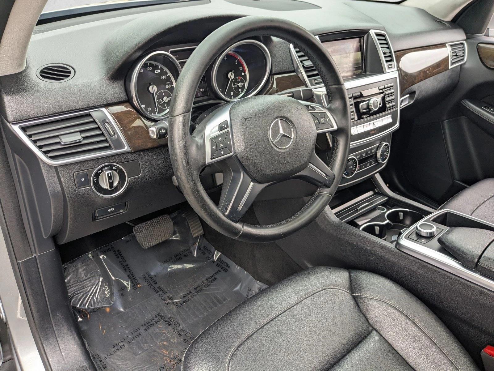 Thumbnail: 2015 Mercedes-Benz M-Class - 3