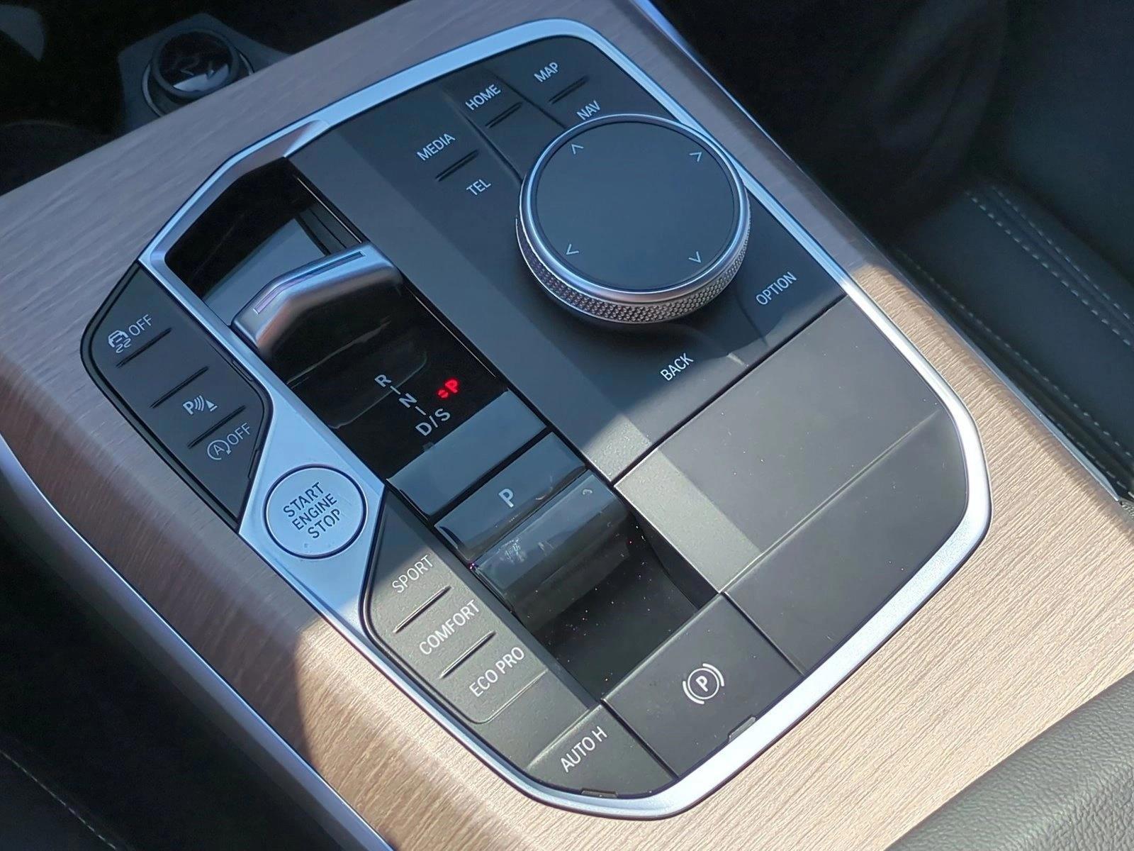 2026 BMW 3 Series 330i - Photo 12