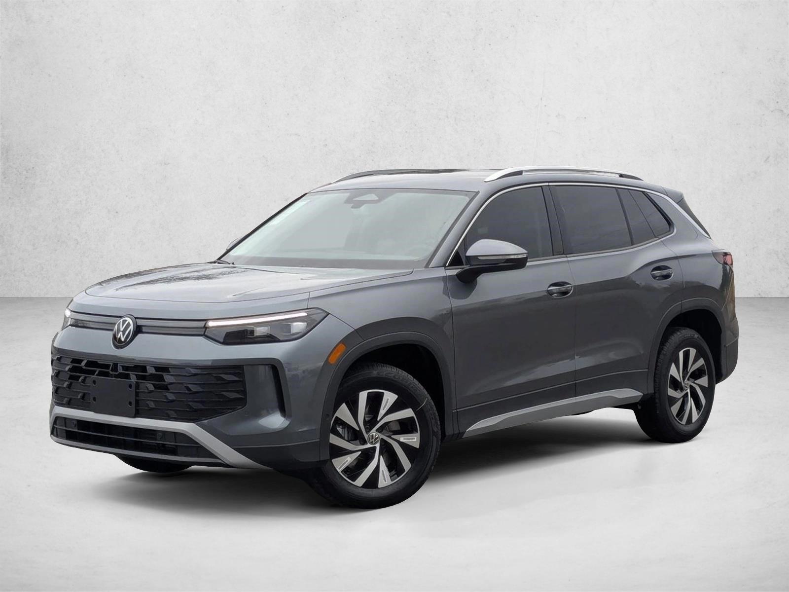 Thumbnail: 2025 Volkswagen Tiguan - 1