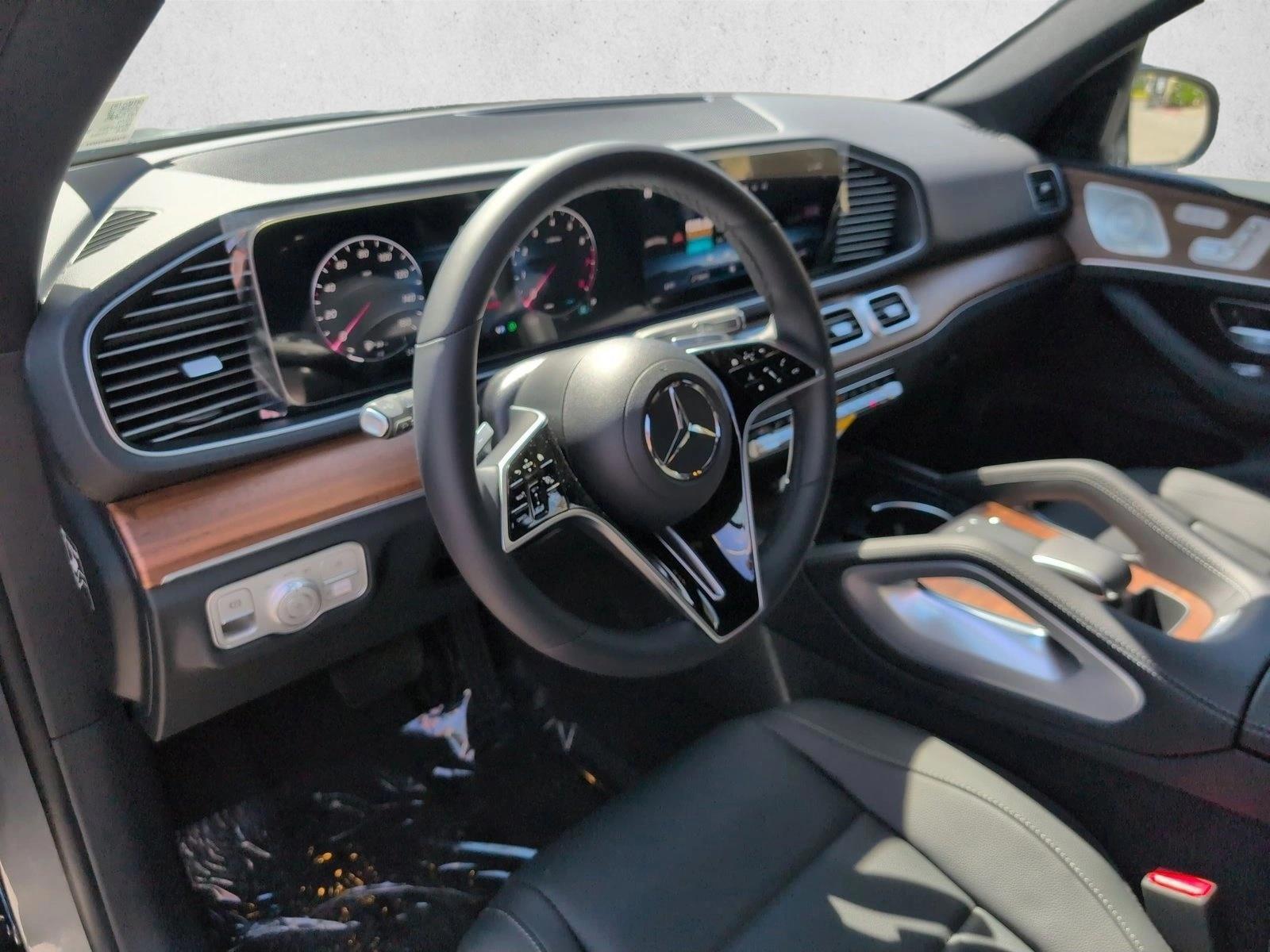 Thumbnail: 2026 Mercedes-Benz GLE - 3