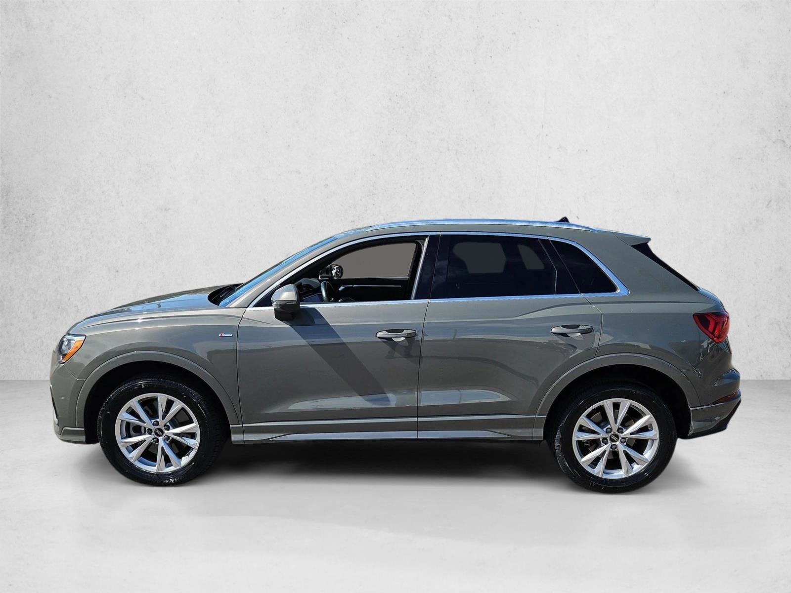 Thumbnail: 2022 Audi Q3 - 2