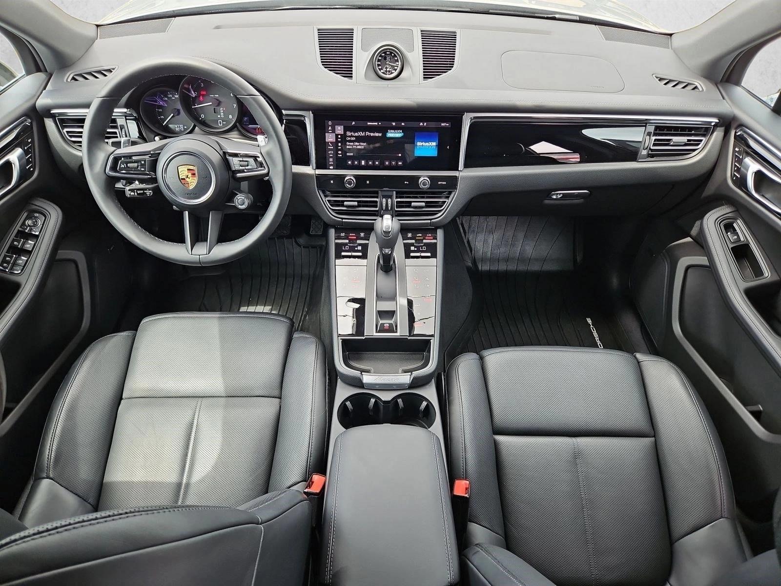 Thumbnail: 2026 Porsche Macan - 3