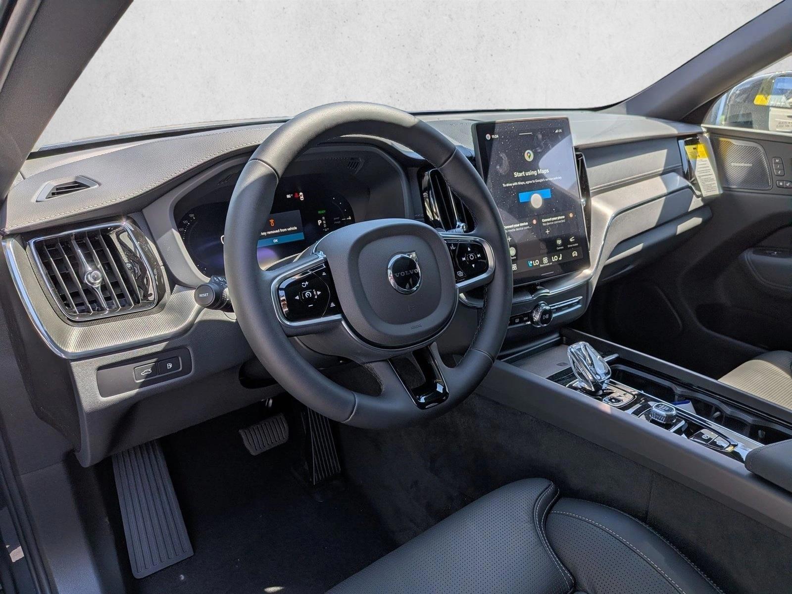 Thumbnail: 2026 Volvo XC60 - 3